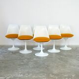 Tulip swivel chairs by Eero Saarinen