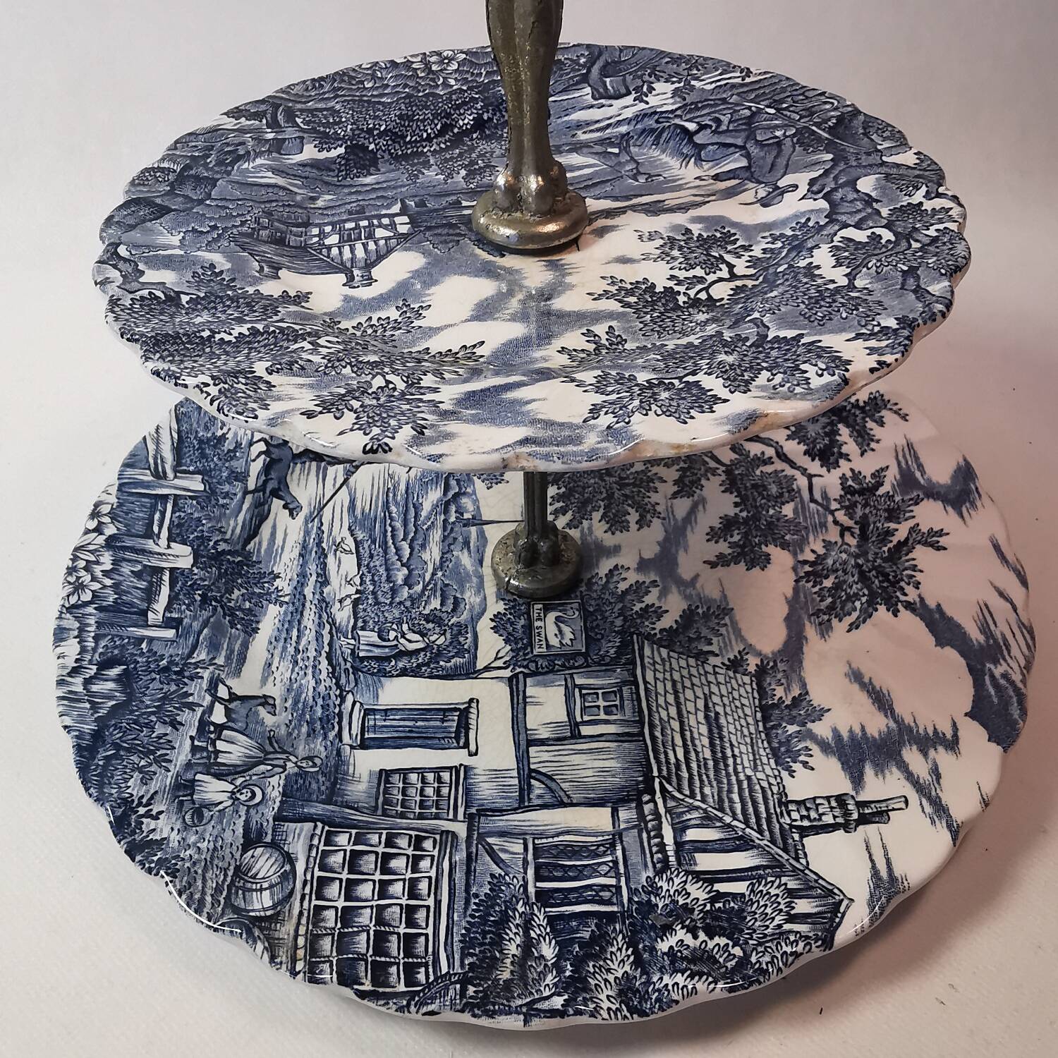 Two-story server The hunter by Myott / Hunting / the hunter / cake display / earthenware