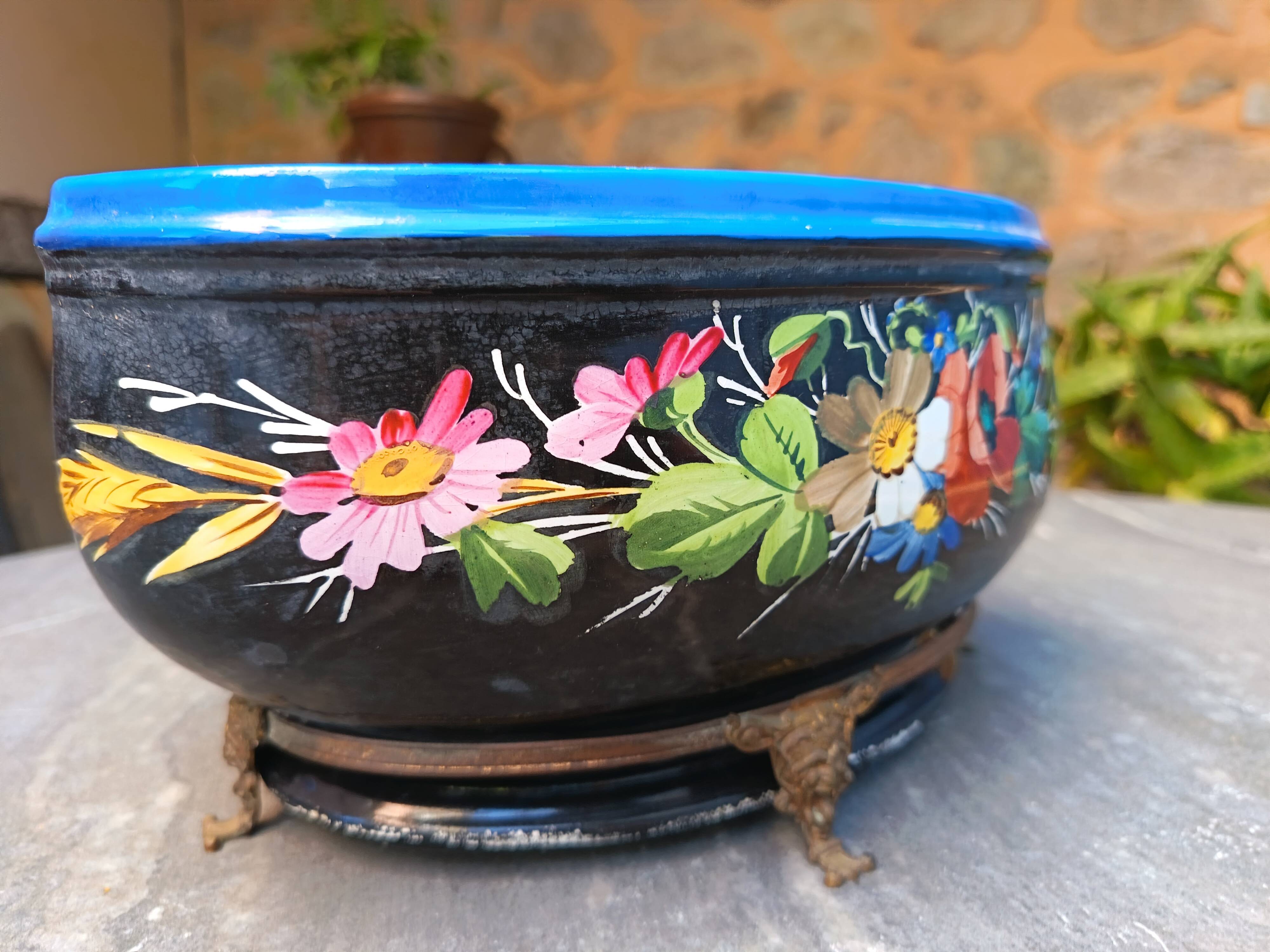 Planter with bronze mount - 1870