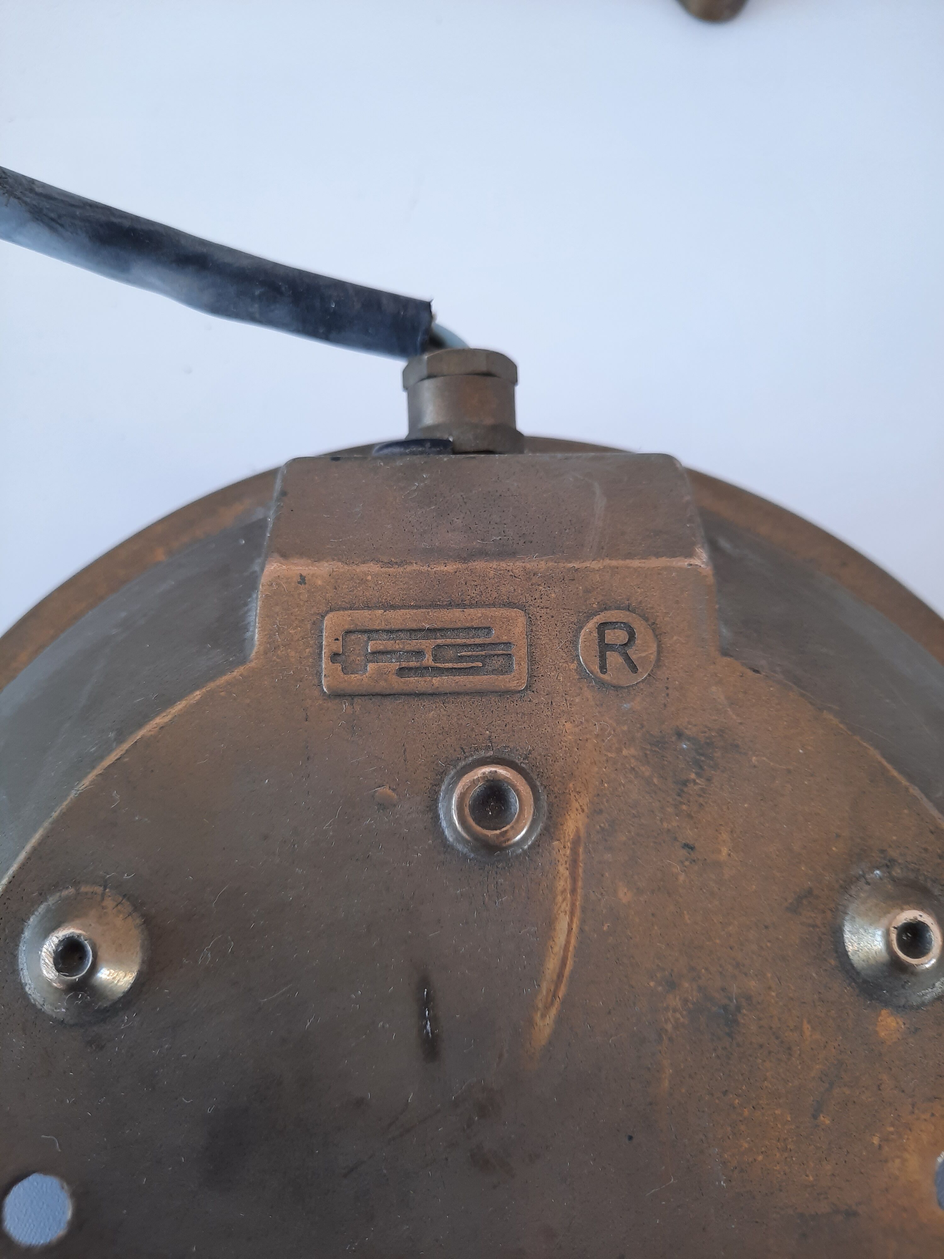 Navy porthole wall lamp in brass made in italy