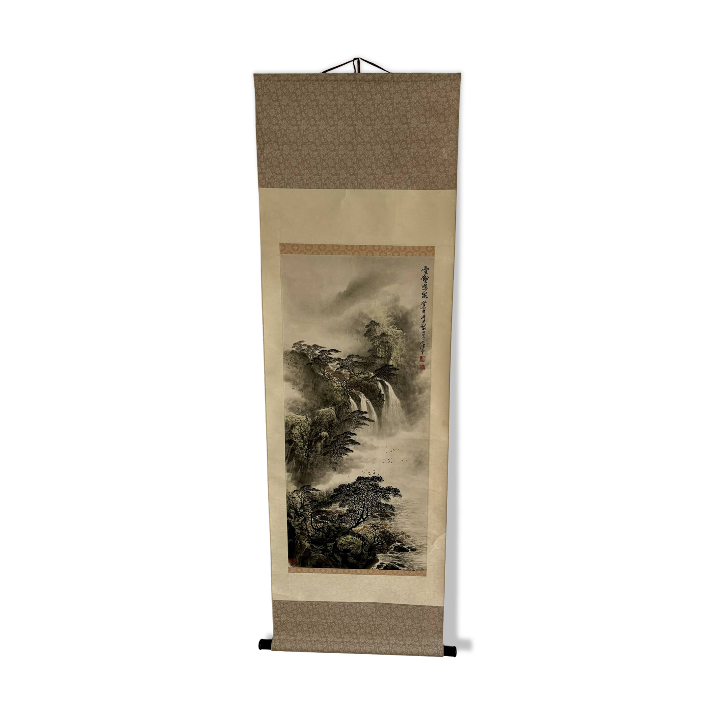 Paysage de montagne et cascade, Chine, signé