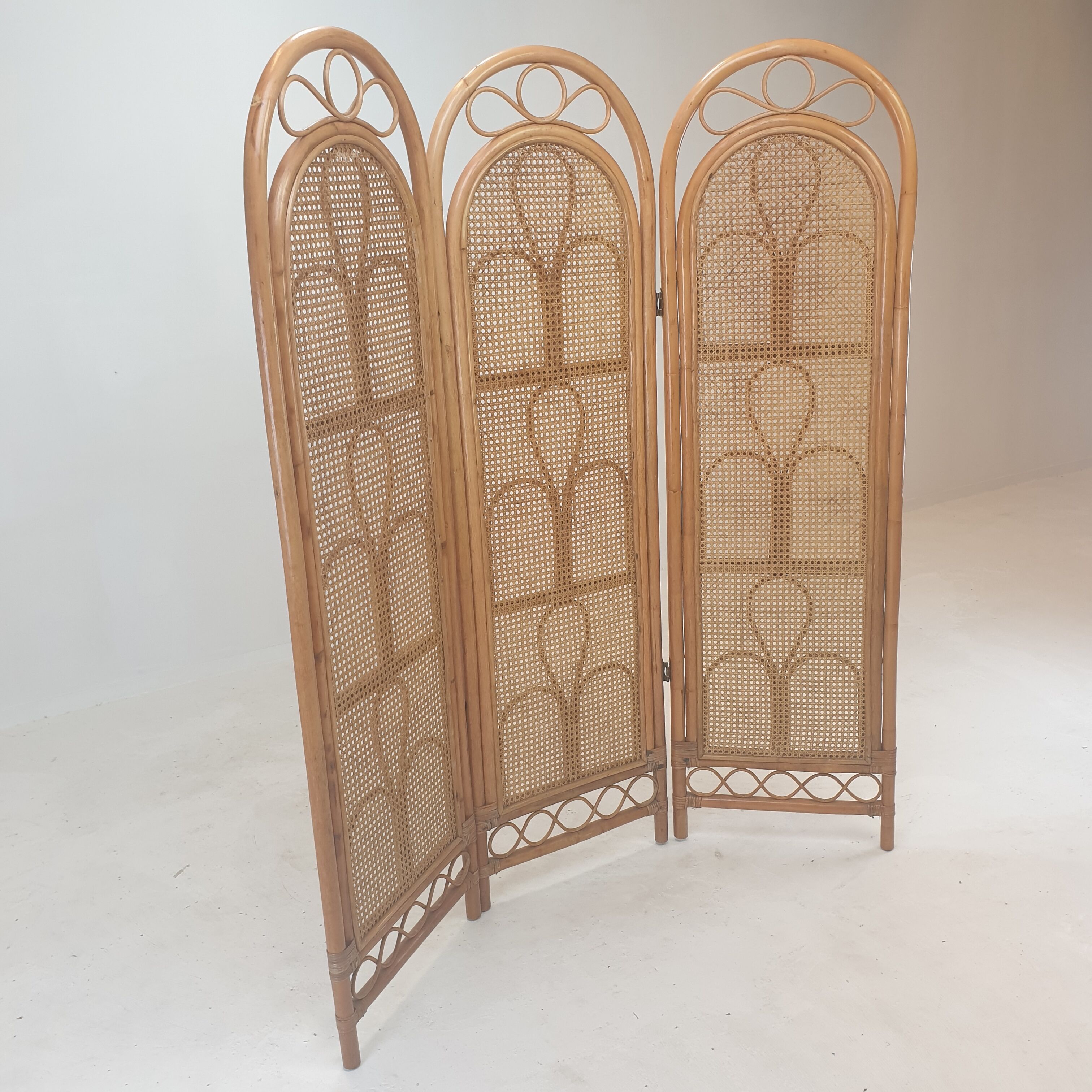 Italian rattan and wicker room divider 1960s