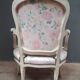 Fauteuil Louis XV en bois laqué  blanc