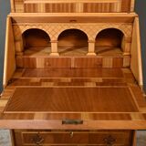 Scriban Showcase in Blond Mahogany, England – 1960