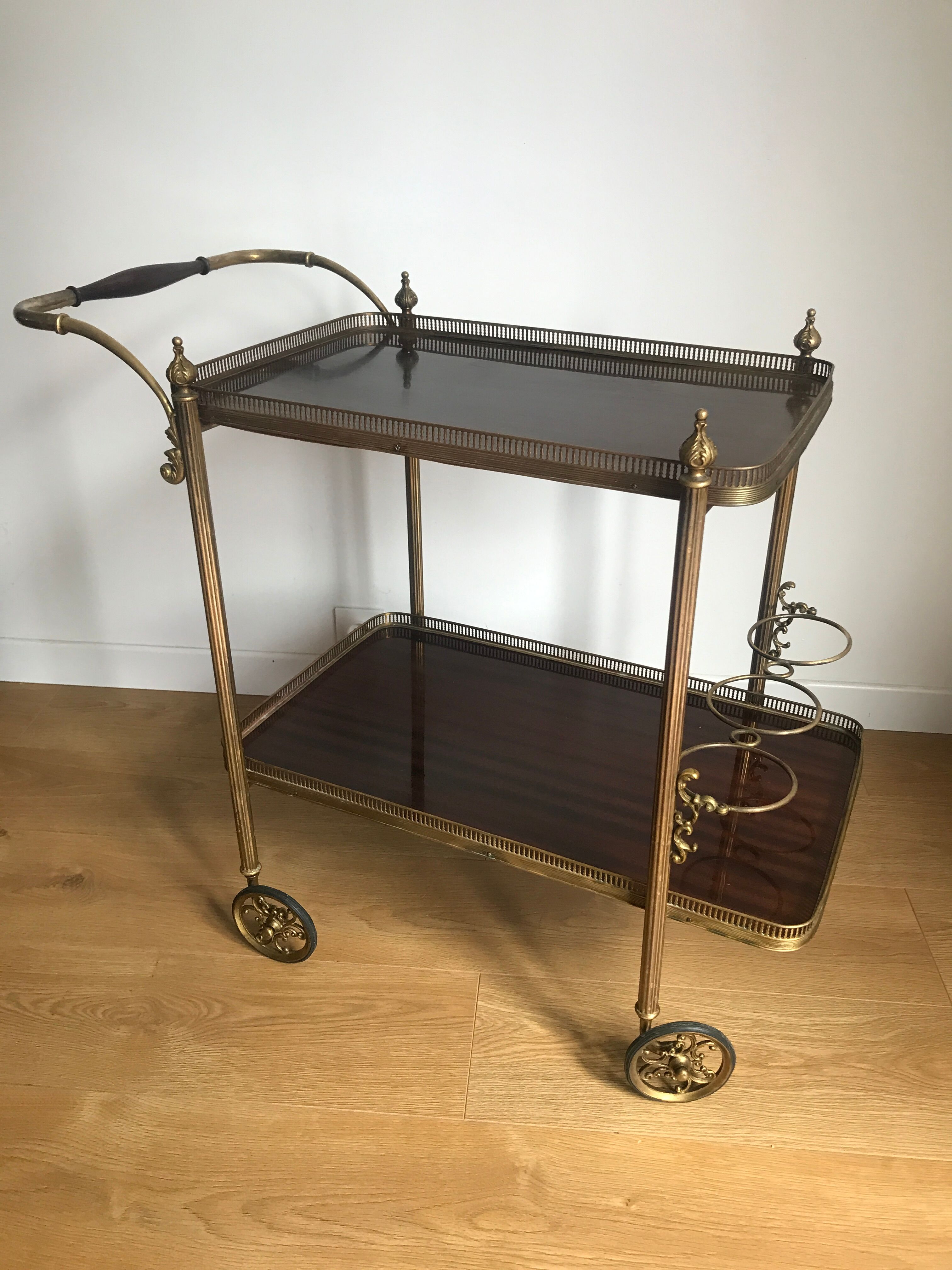 Service bar with vintage wheels in formica and brass 60s