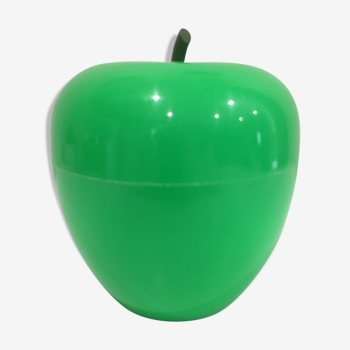 Ice cube apple