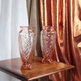 Paire de vases en verre rose Art Déco