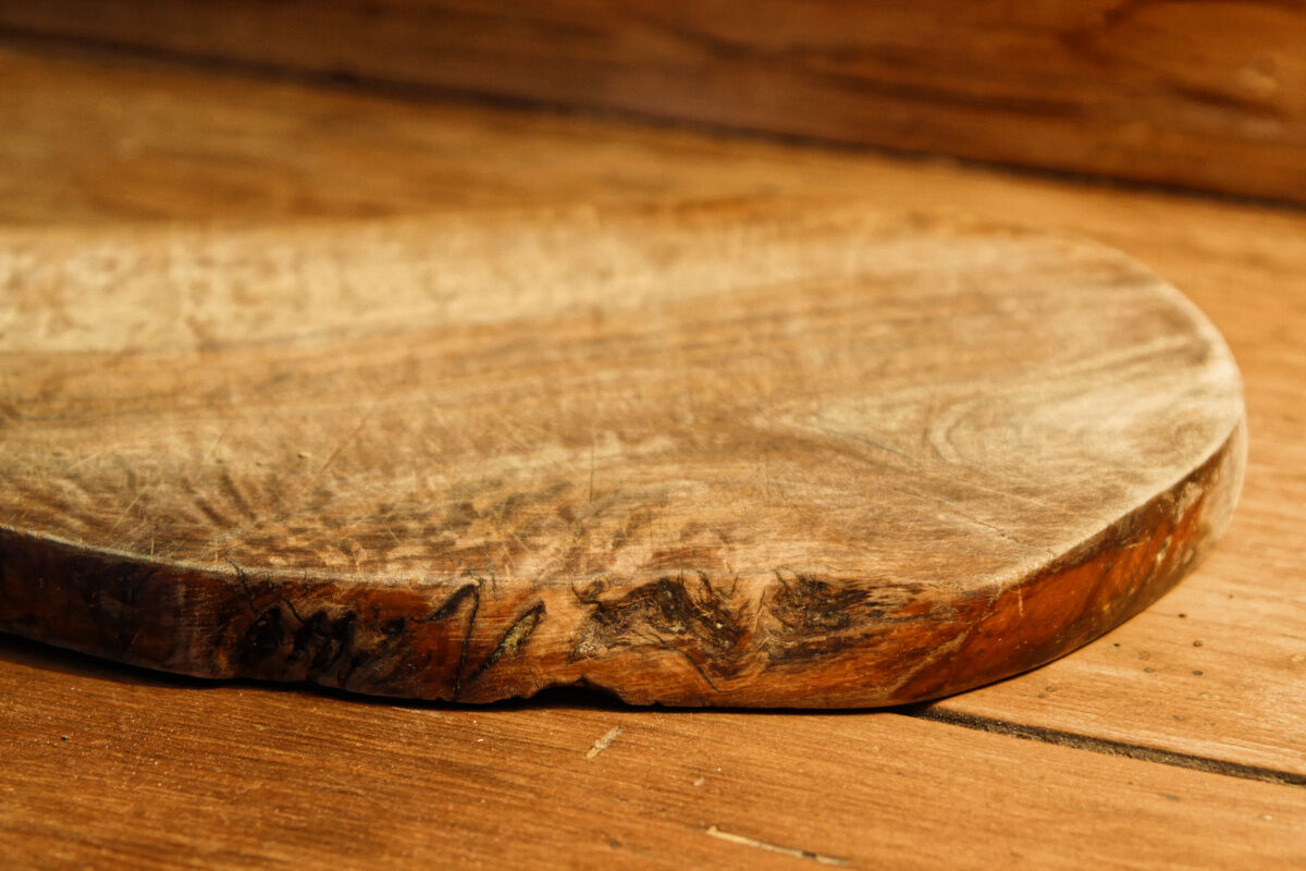 Rough wood cutting board