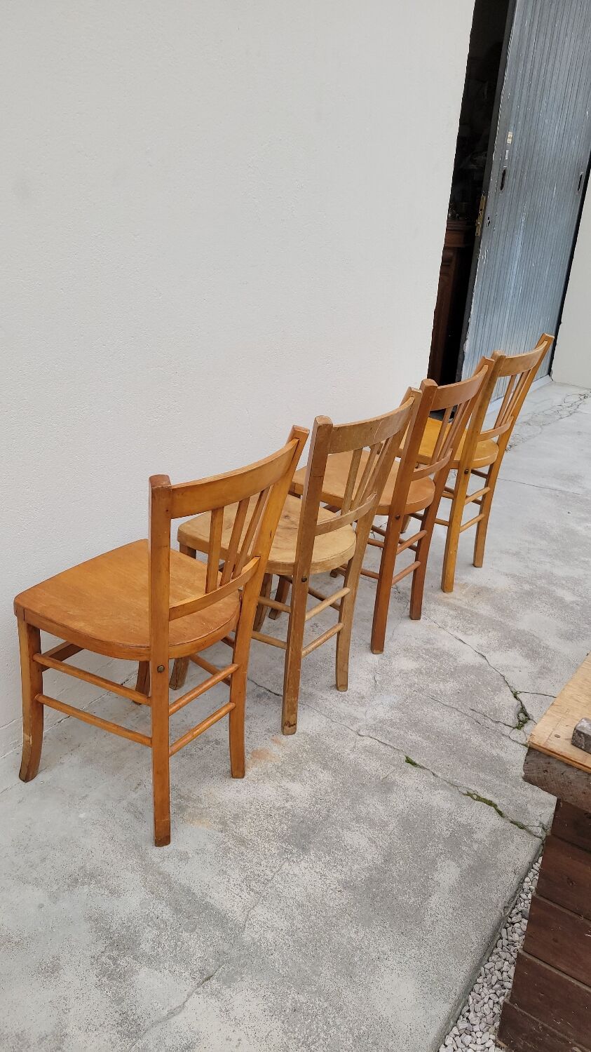 Series of 4 chairs of bistrot restaurant old 1950