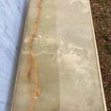 Table basse dessus pierre