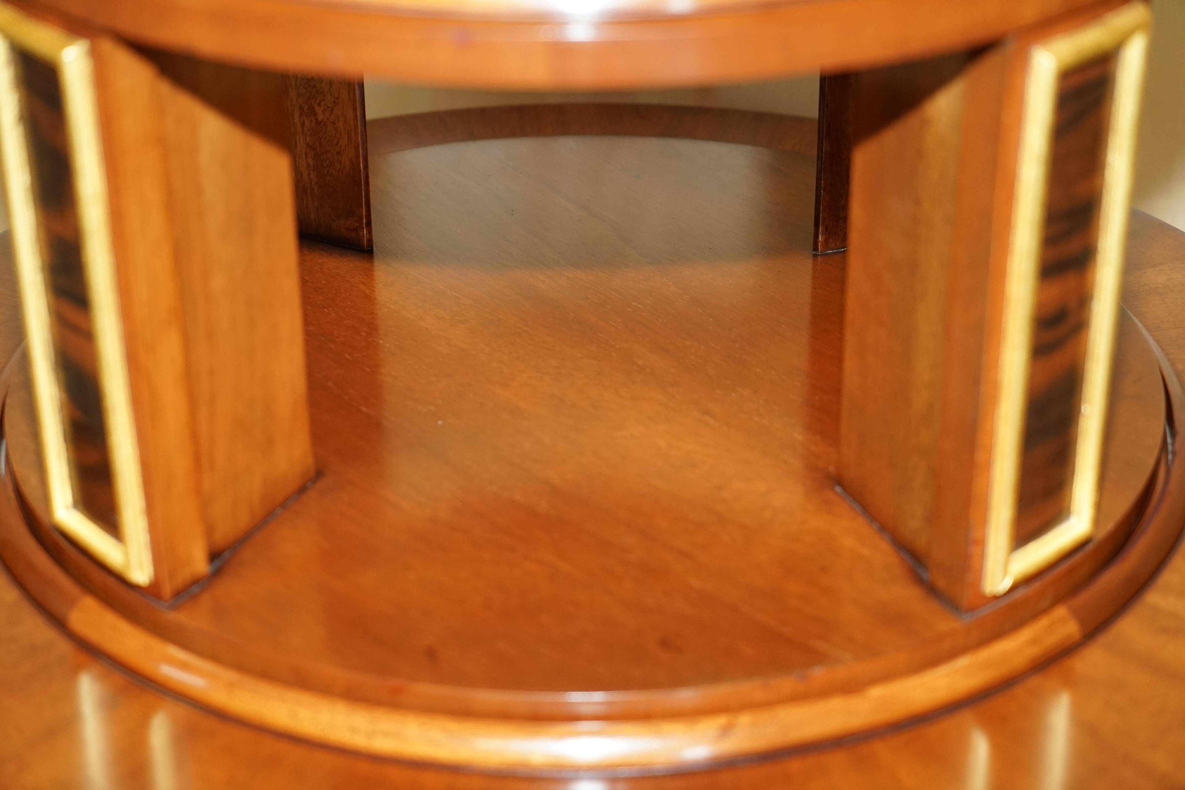 Table bibliothèque tournante Arthur Brett en satin, noyer et palissandre - style Regency