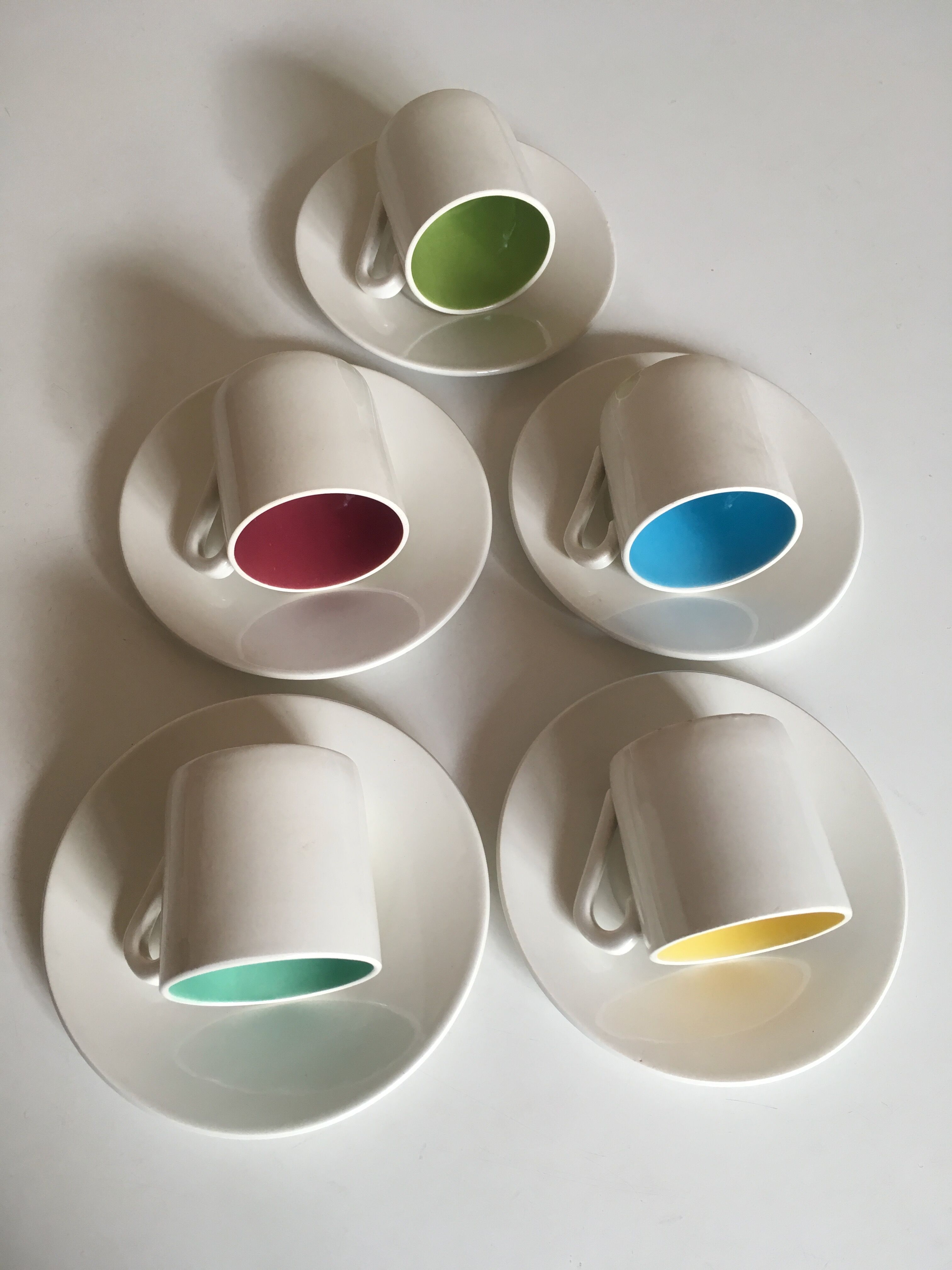 Service cups salt coffee end of late 1960s white double colors