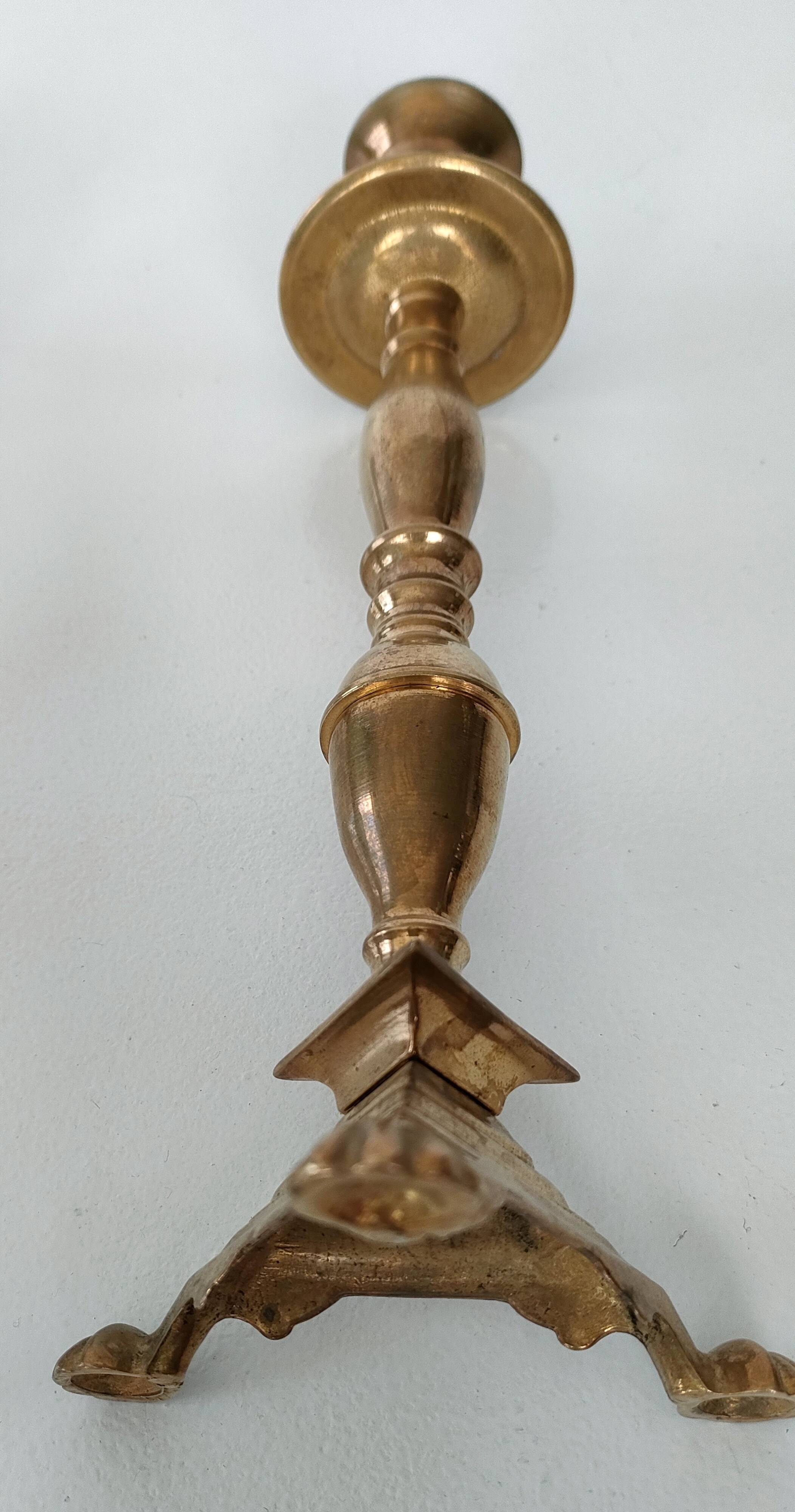 Pair of tripod candlesticks with lion's paws - Napoleon III - 19th century