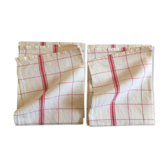 Pair of cloths of linen tiles alumni window