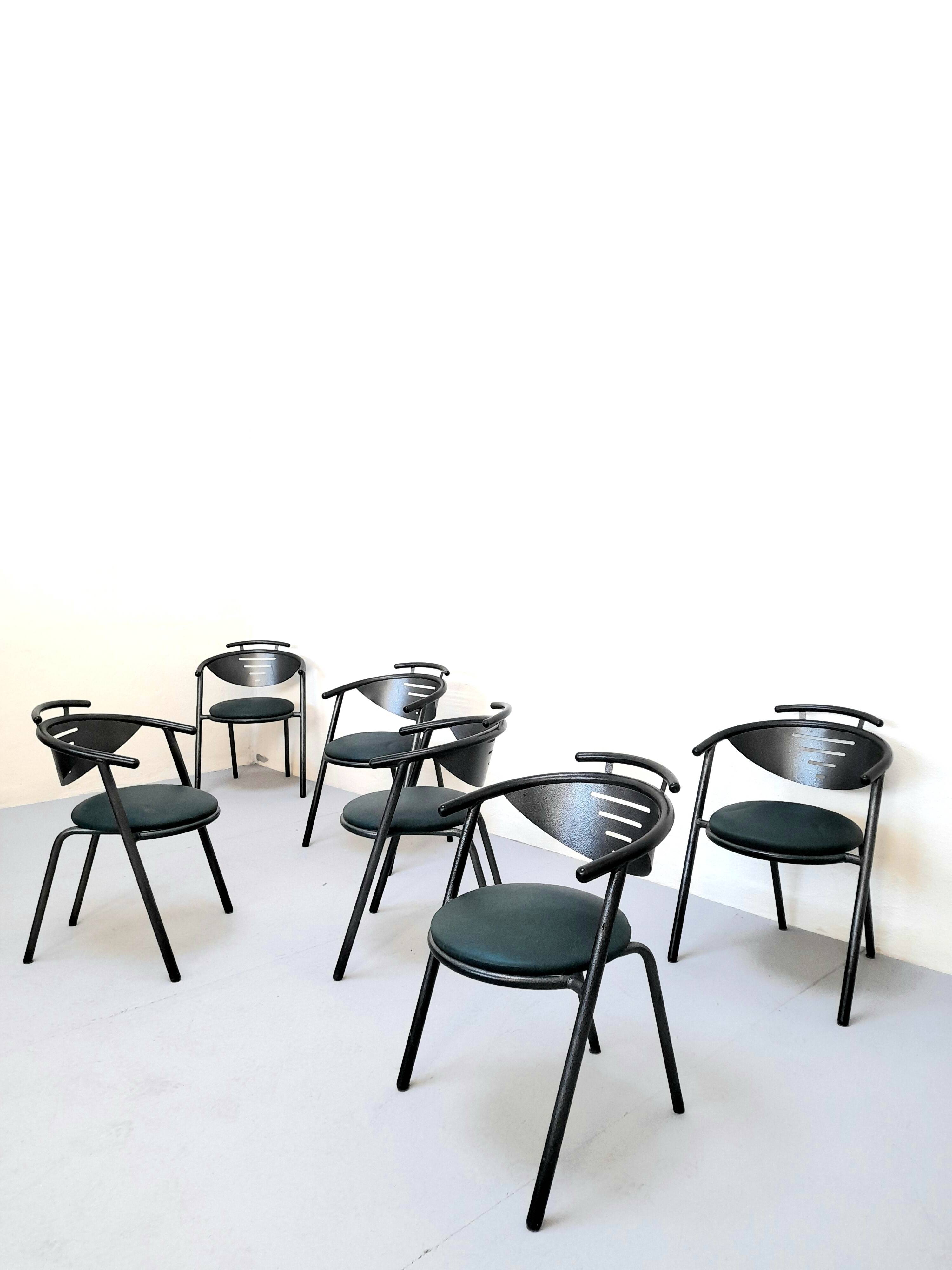 6 vintage design chairs from the 90s