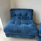 Paire de fauteuils / chauffeuses amanta par mario bellini