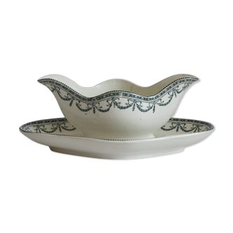 Iron earthen gravy boat "Garlands LXVI" Salins