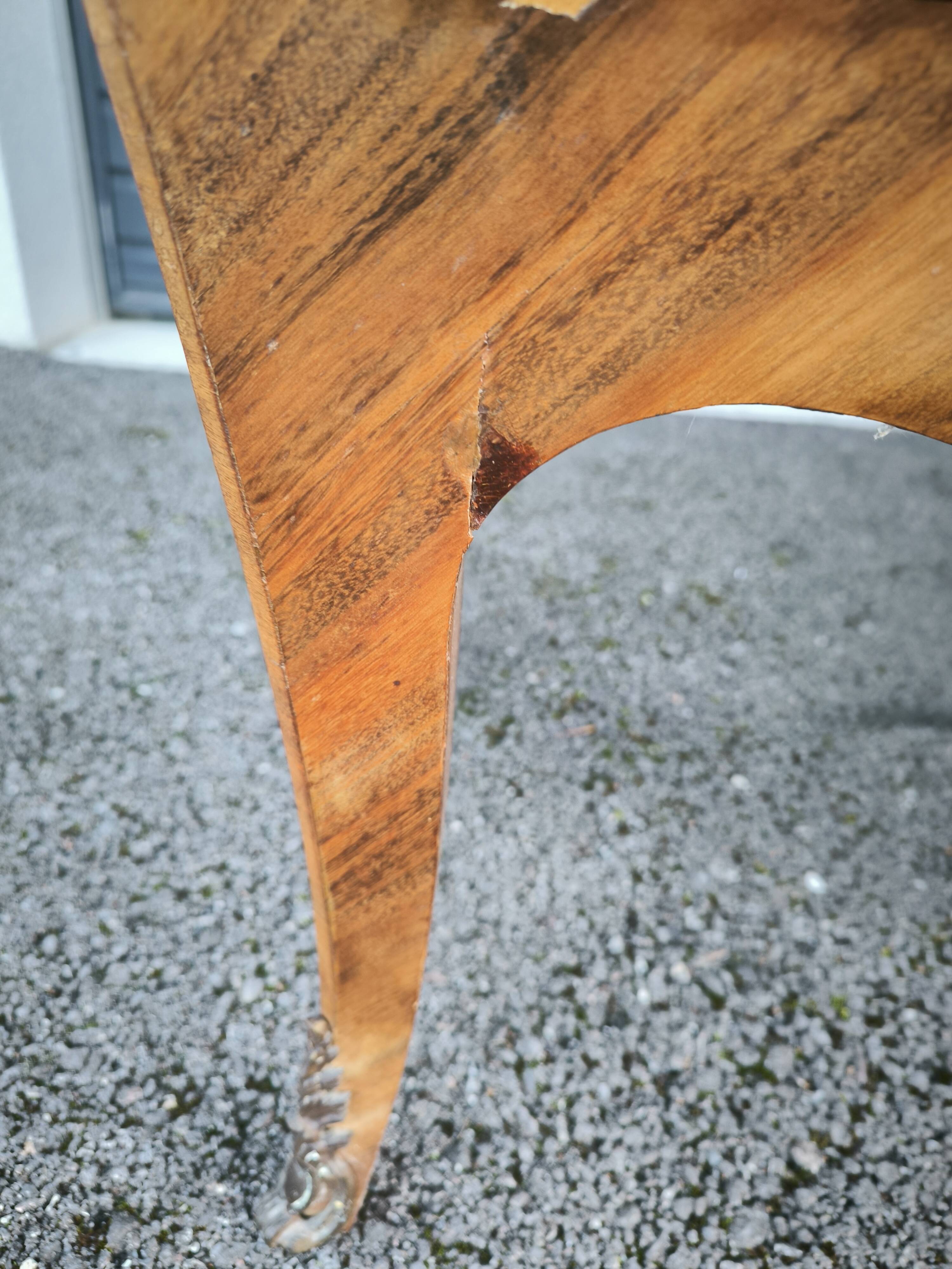 Louis XV style chest of drawers