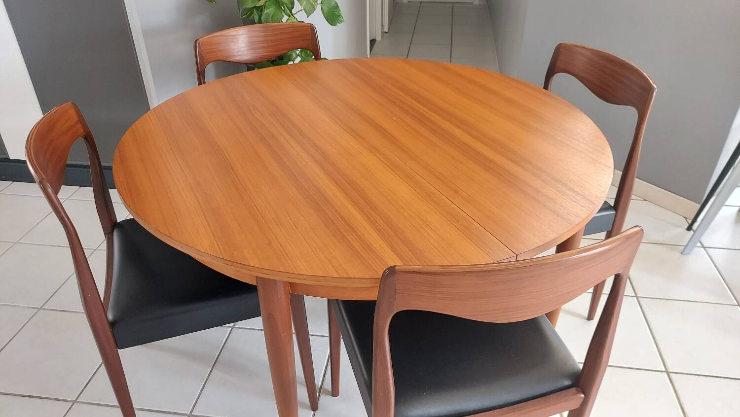 Scandinavian extendable table, vintage teak, 1970s