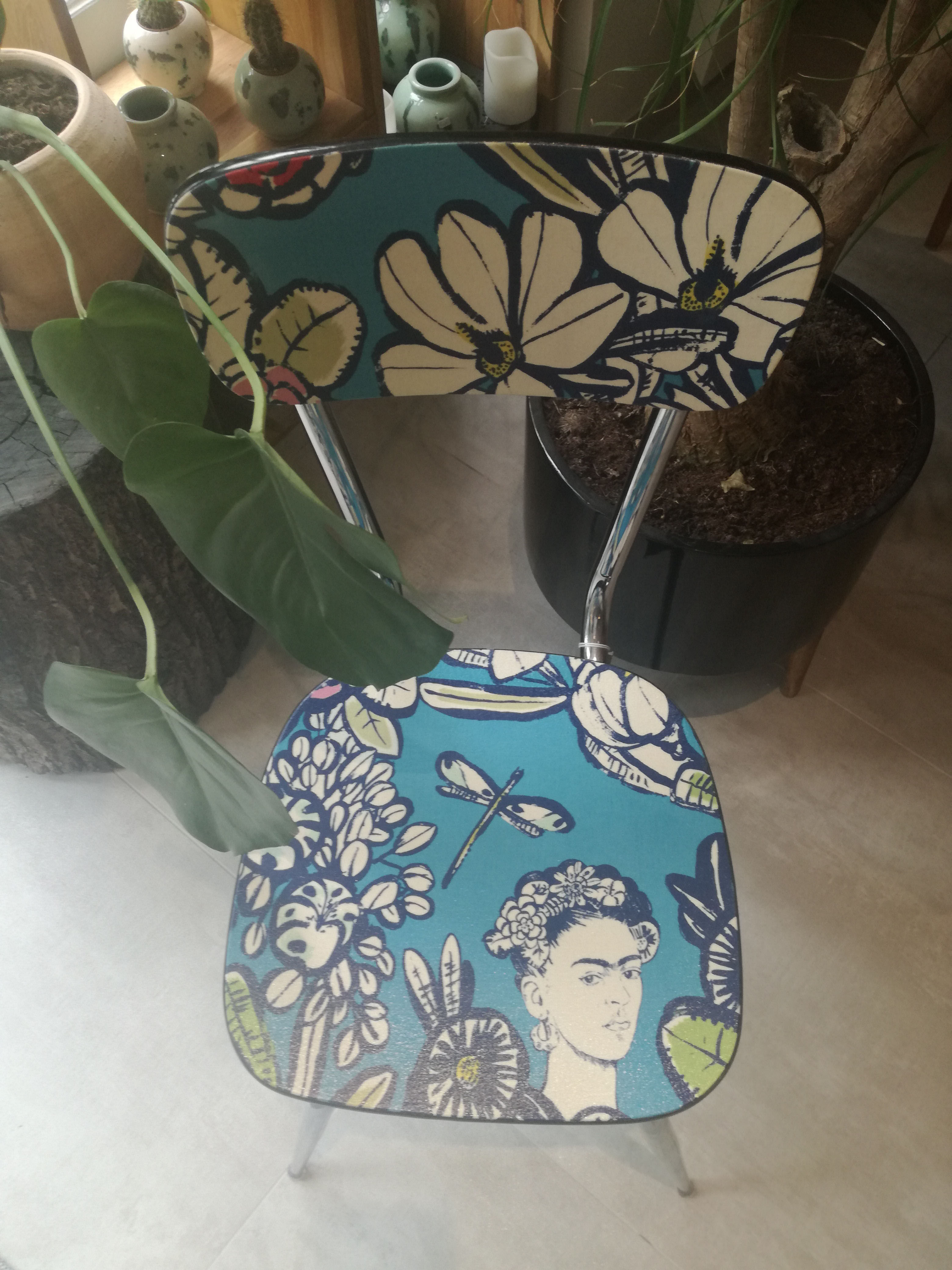 Refurbished formica vintage Chair Frida Kalho