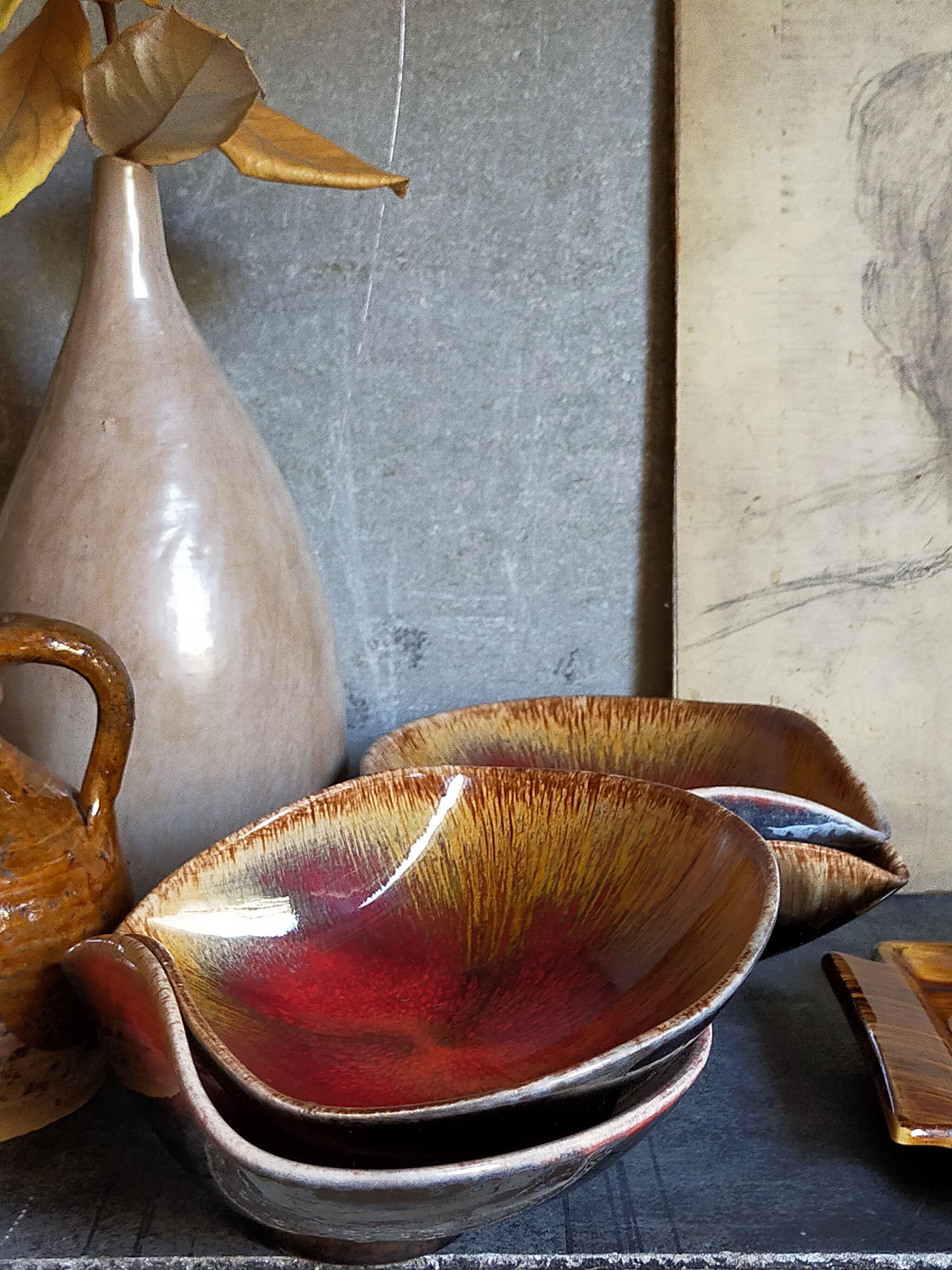 Four bowls free-form cups with French metal enamel