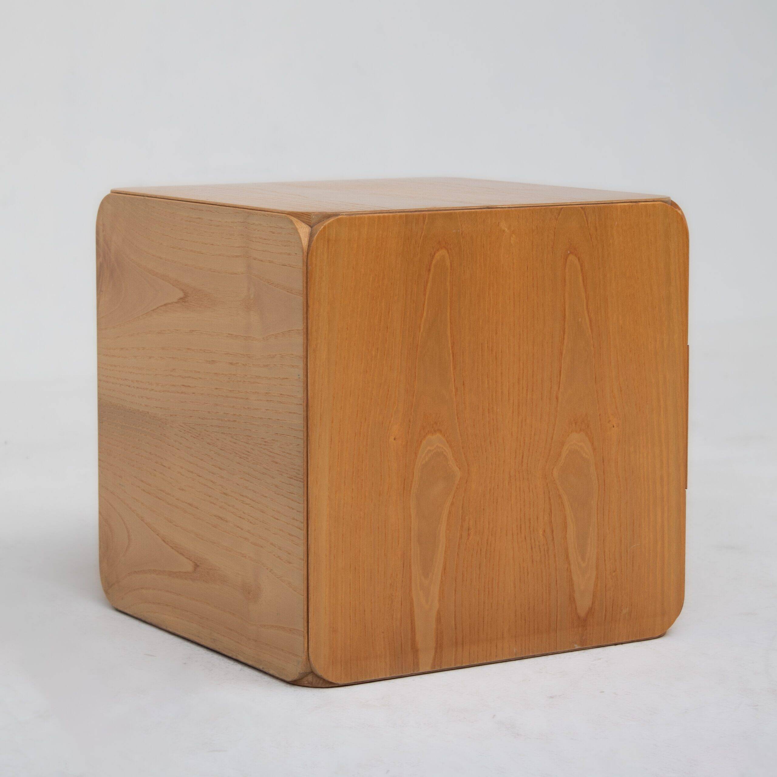 Armoires Derk Jan de Vries