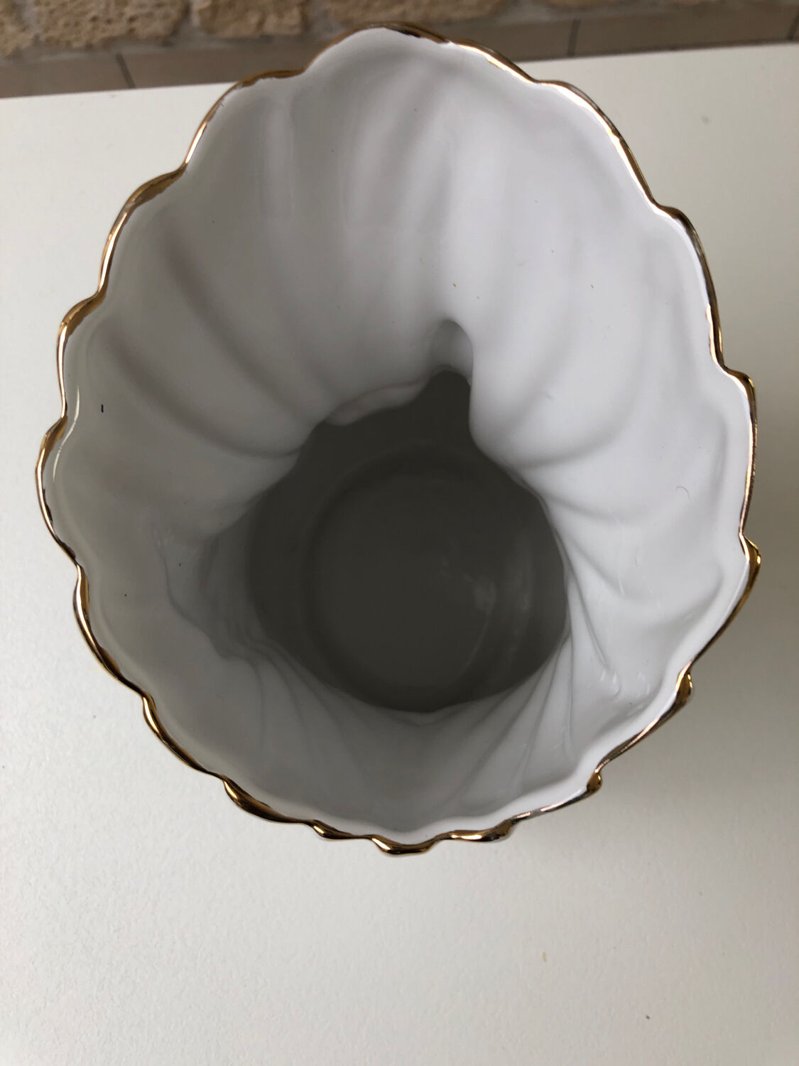 Swan vase