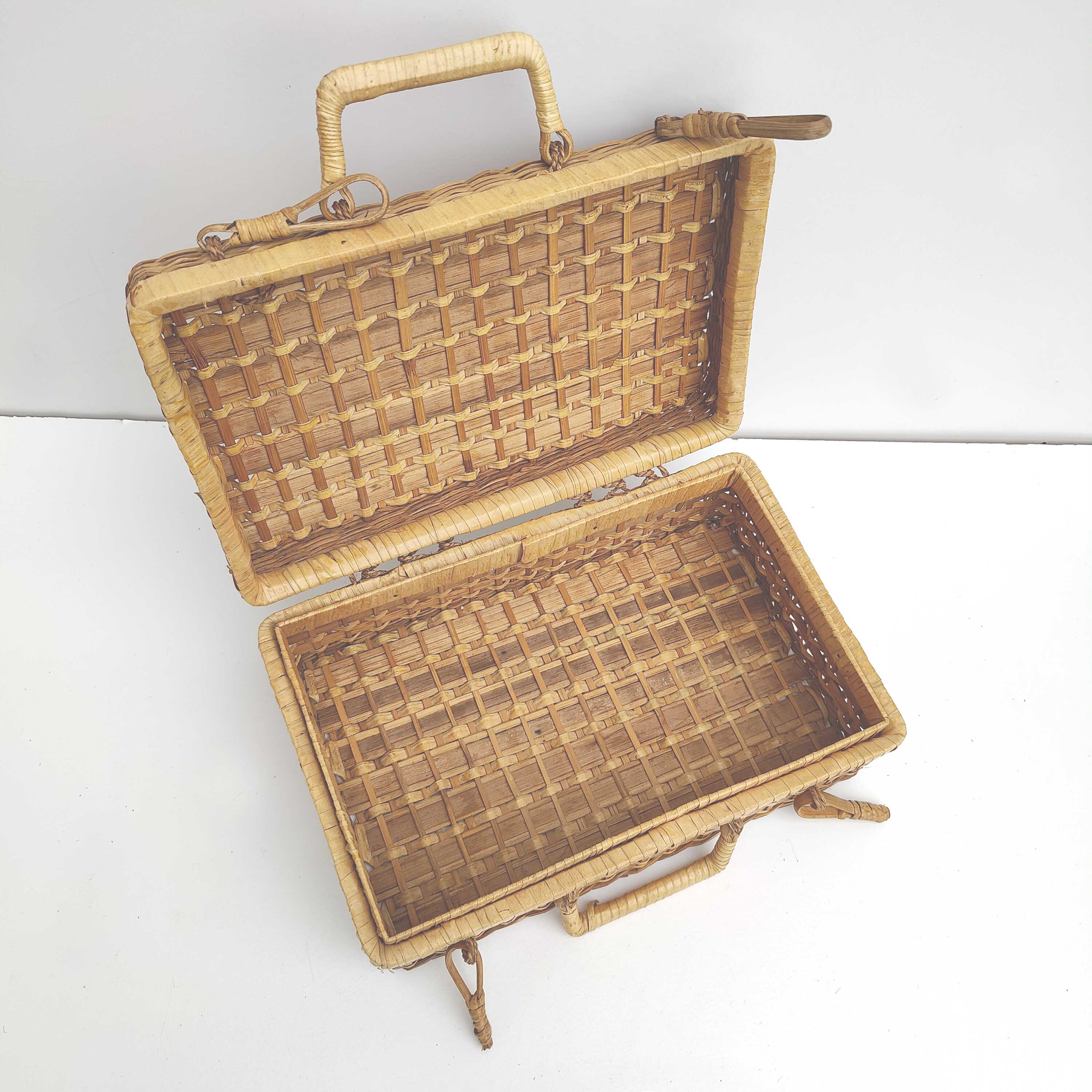 Vintage wicker nesting suitcases
