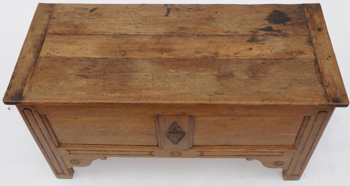 Oak chest