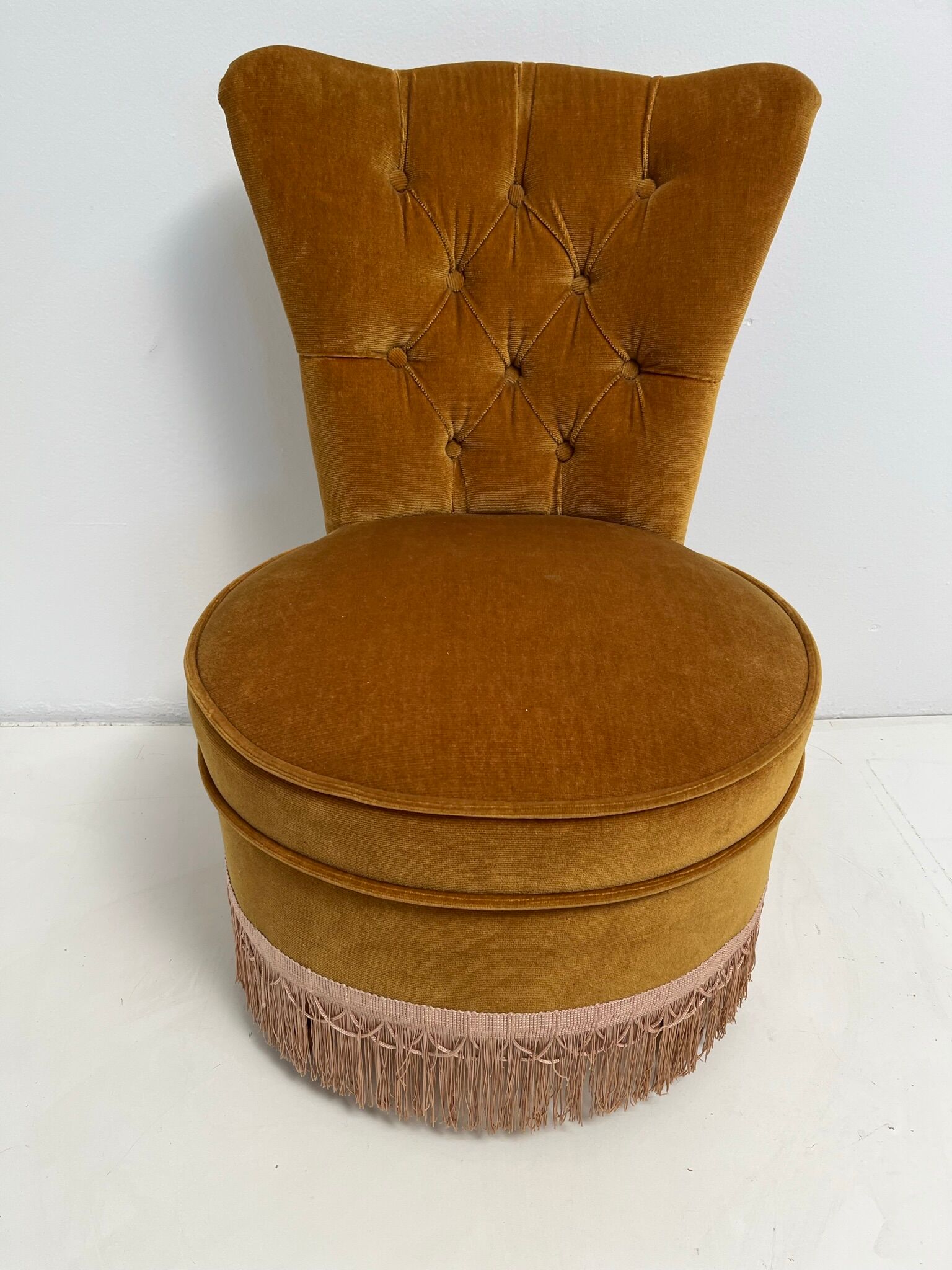 Vintage toad armchair with fringe 50s