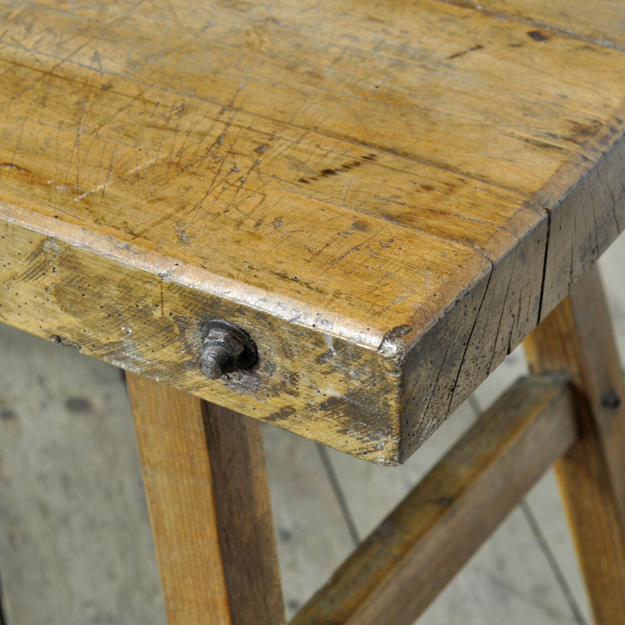 Table de boucher en chêne, vers 1920