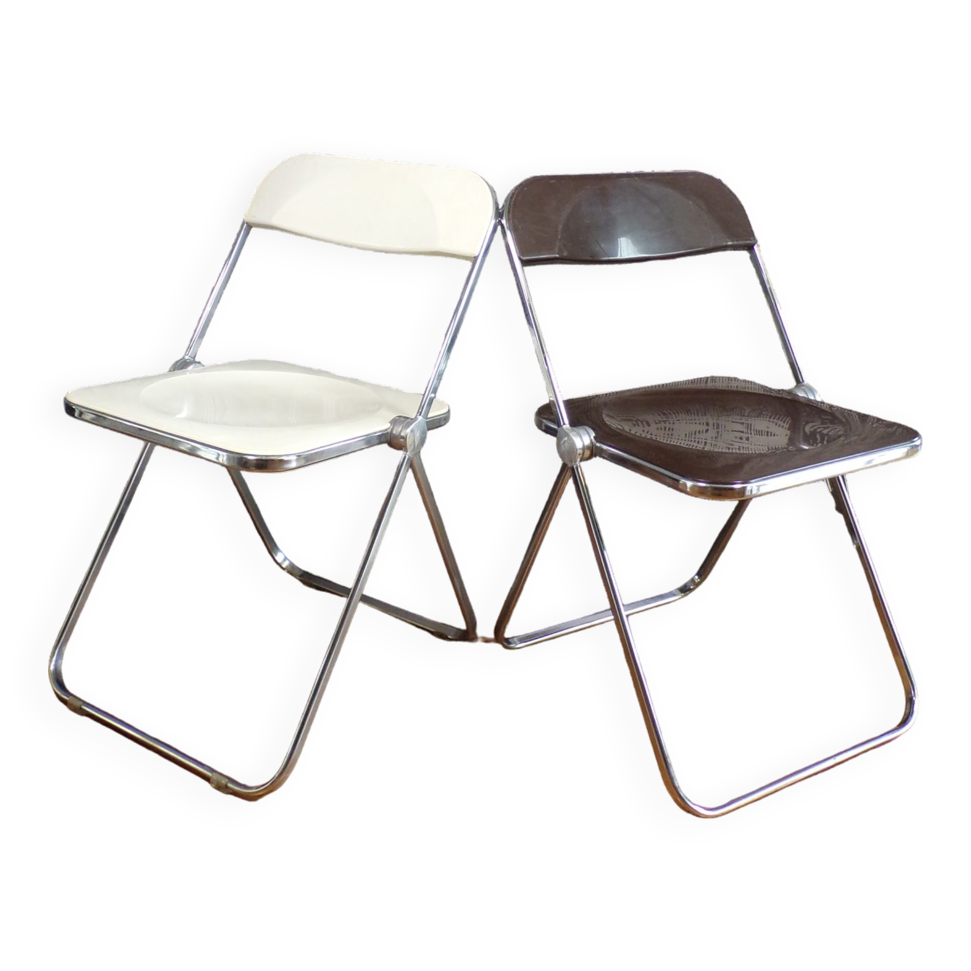 Duo of white and brown Piretti plia chairs