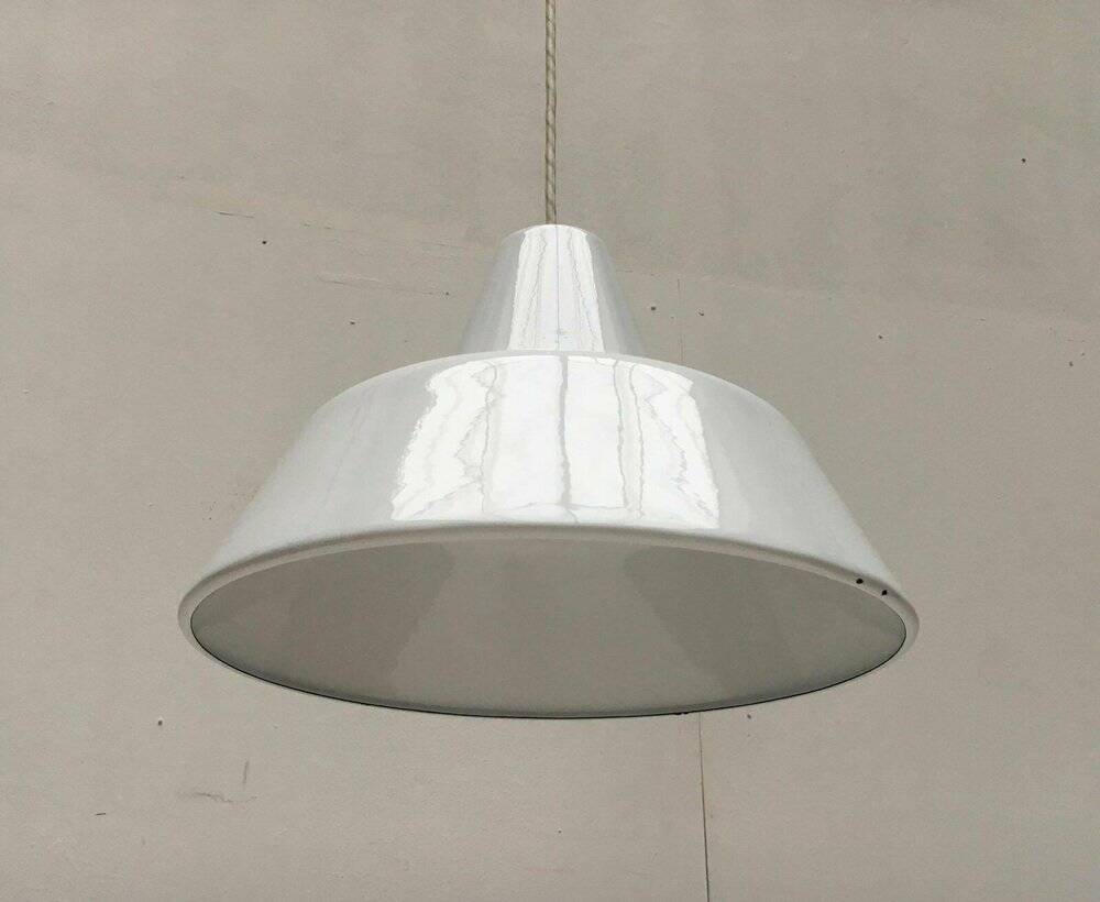 Danish enamel pendant lamp from the mid-century by Louis Poulsen, 1960s.
