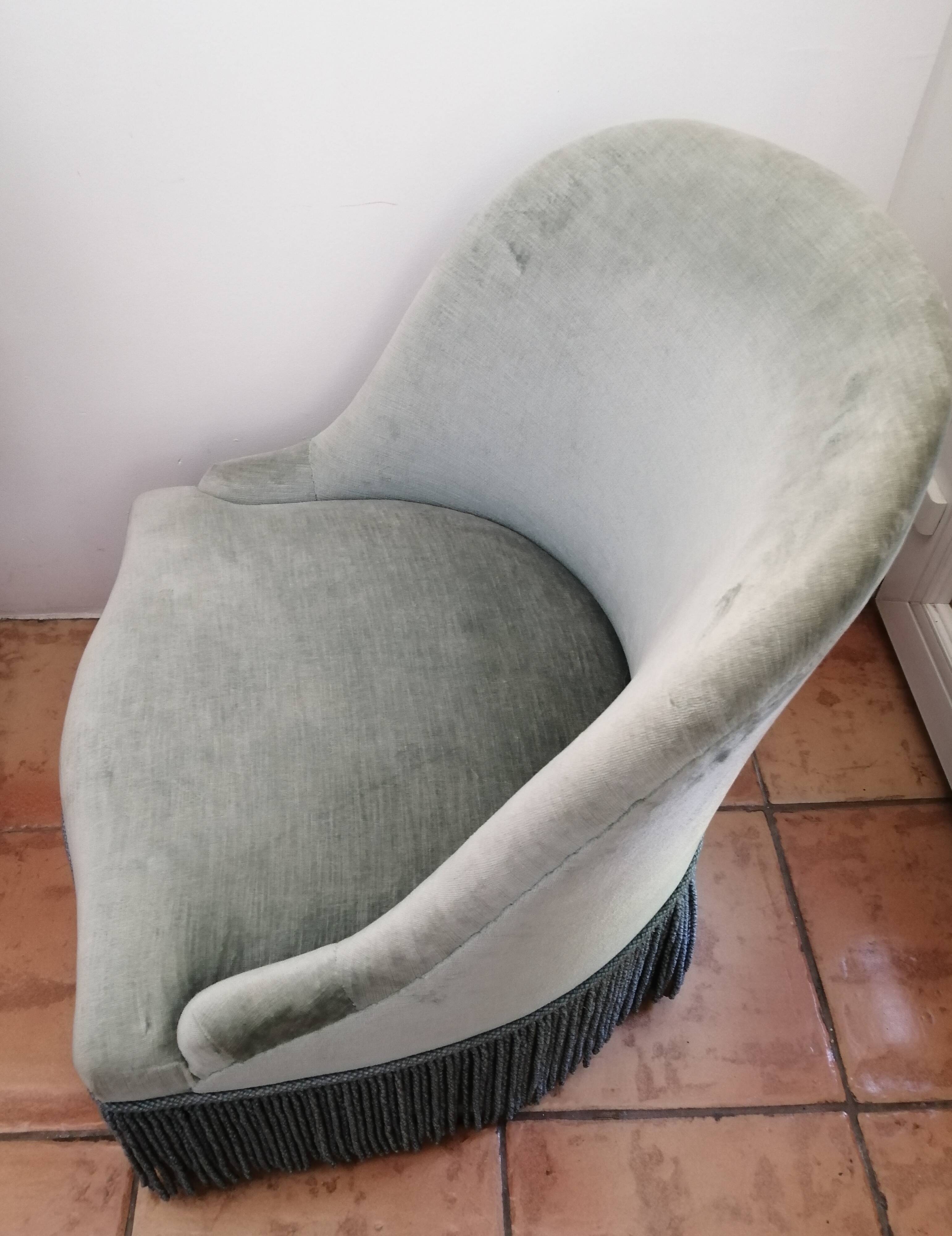 Vintage crapeau chair