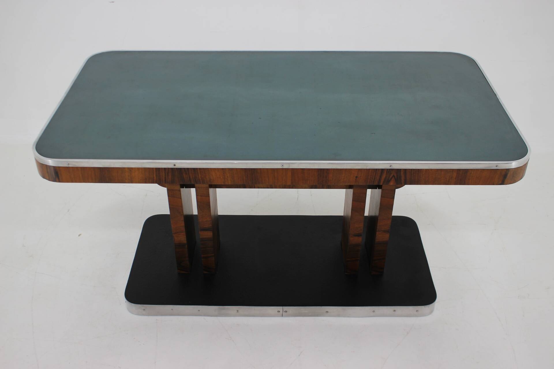 1930s Art Deco Dining Table in Walnut, Czechoslovakia