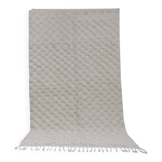 Beni Ouarain Berber Rug • Textured white tile pattern