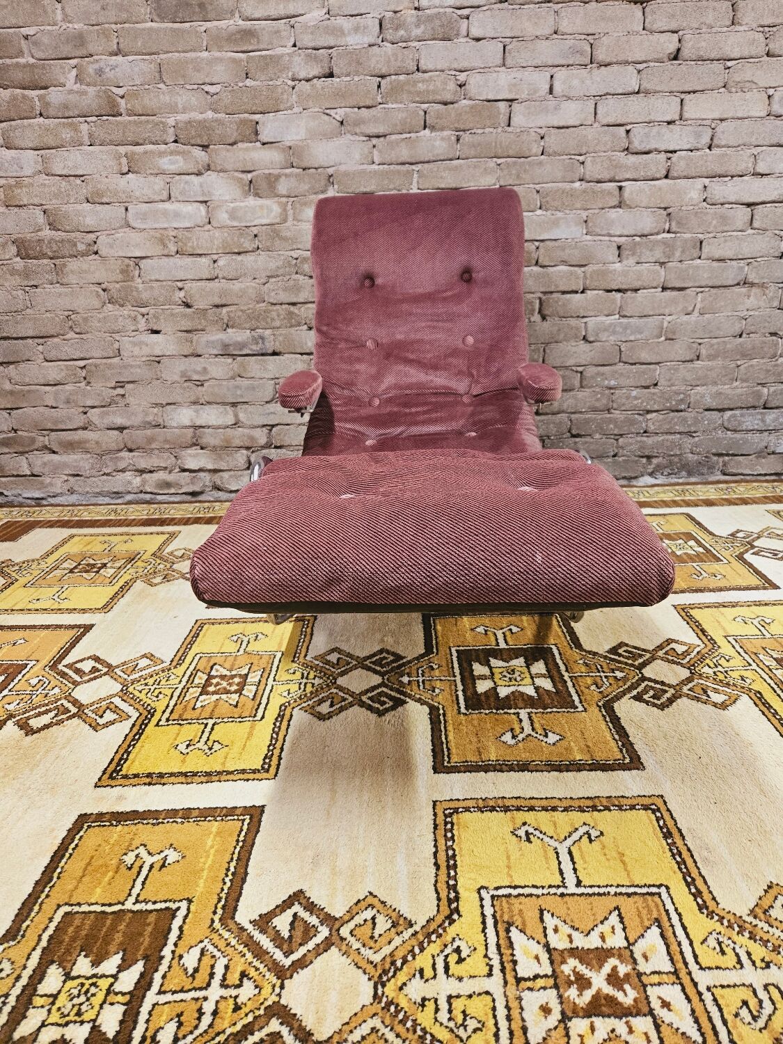 Lounge chair Lama 1970 vintage