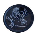Black dish MBFA Pornic Egyptian pattern