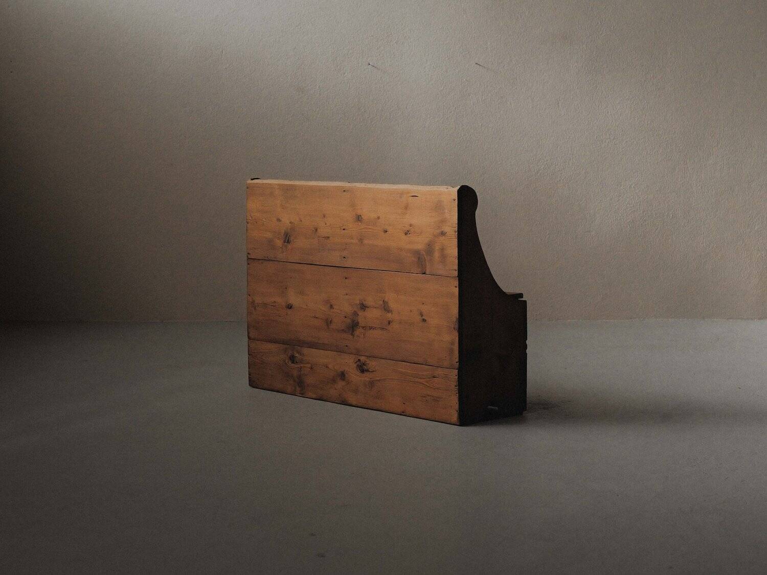 Larch and solid pine storage bench, Folk Art, Savoy, 1950
