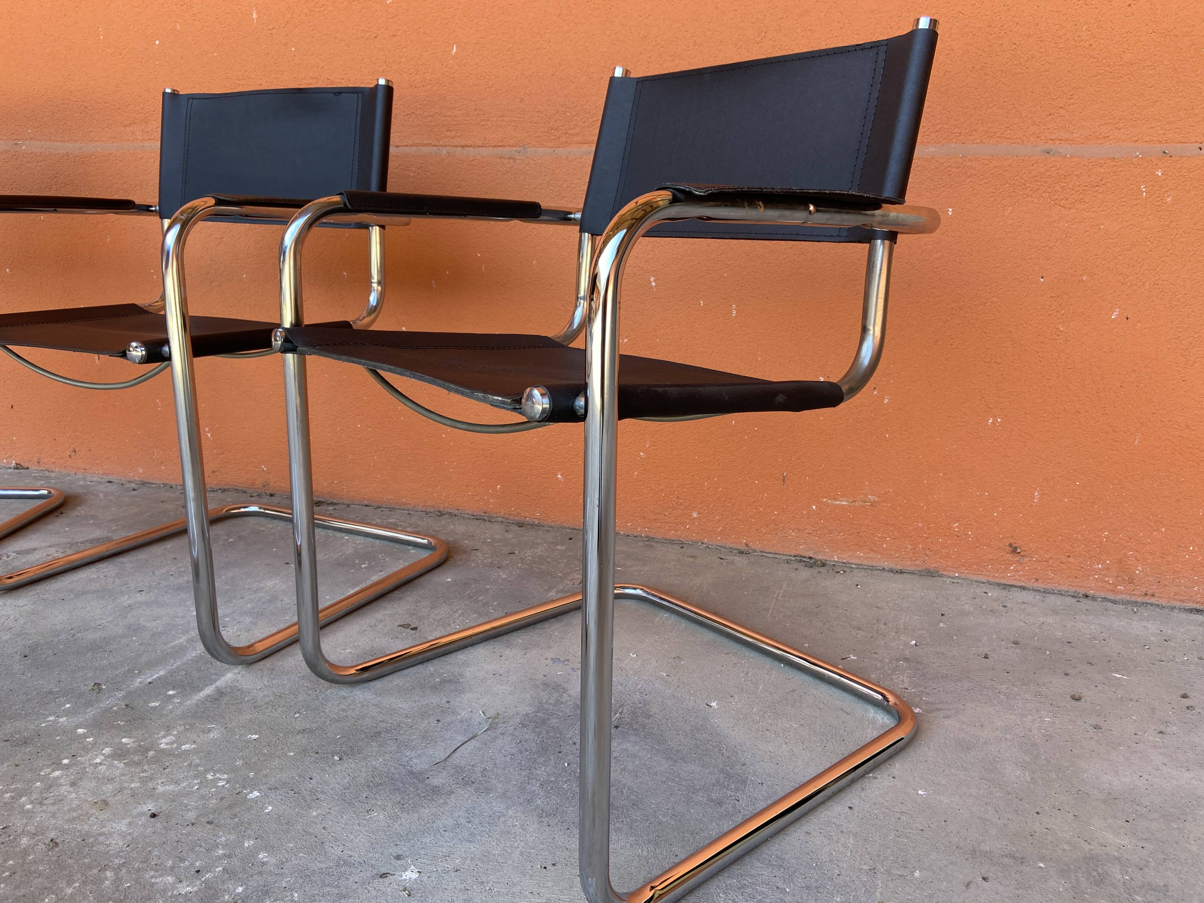 Set of 4 vintage cantilever chairs 1980