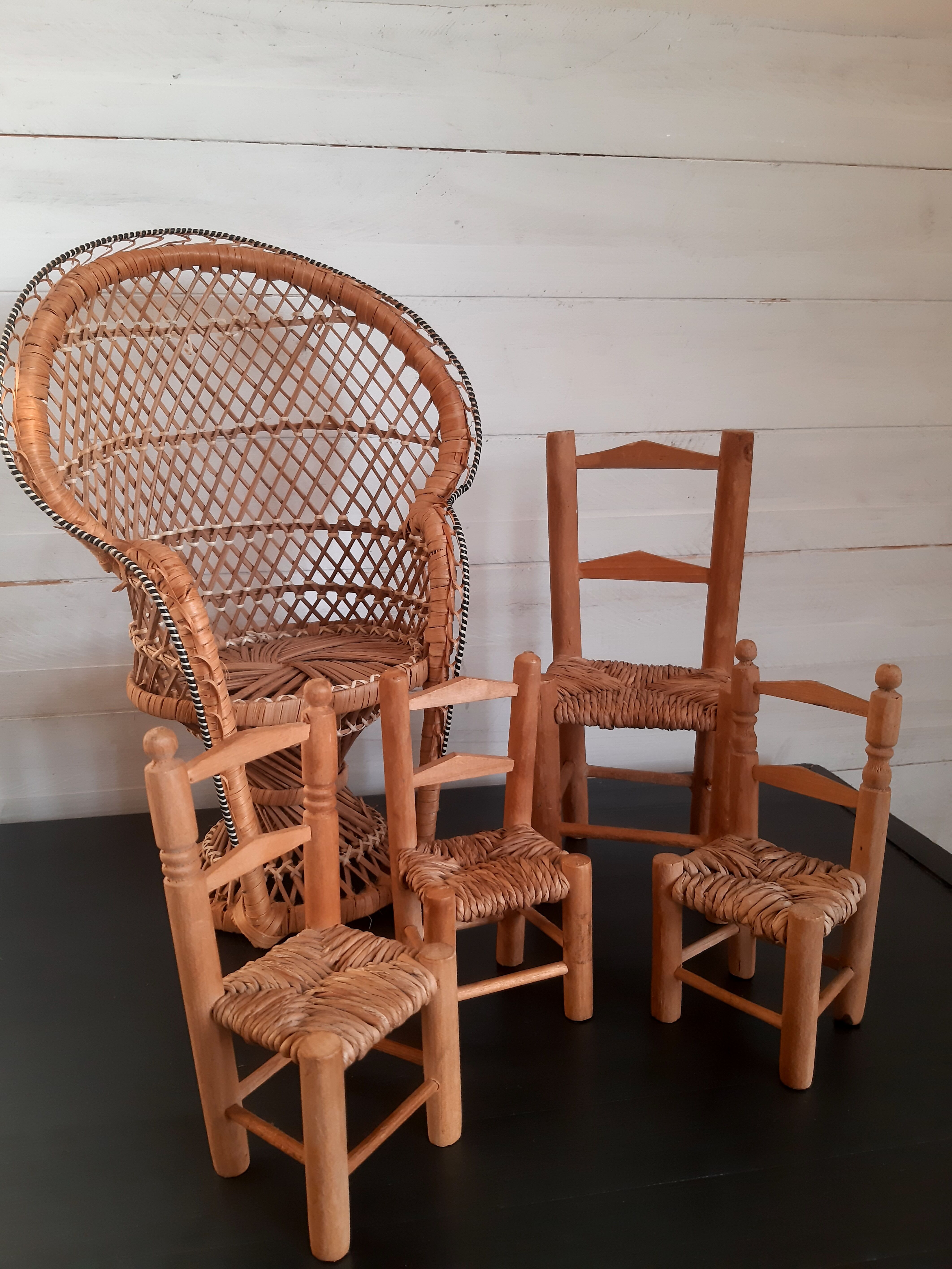 Set of doll chairs