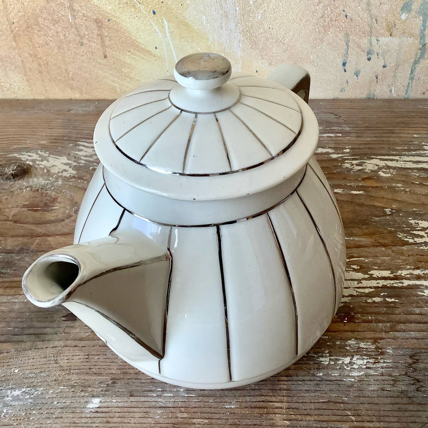 White teapot