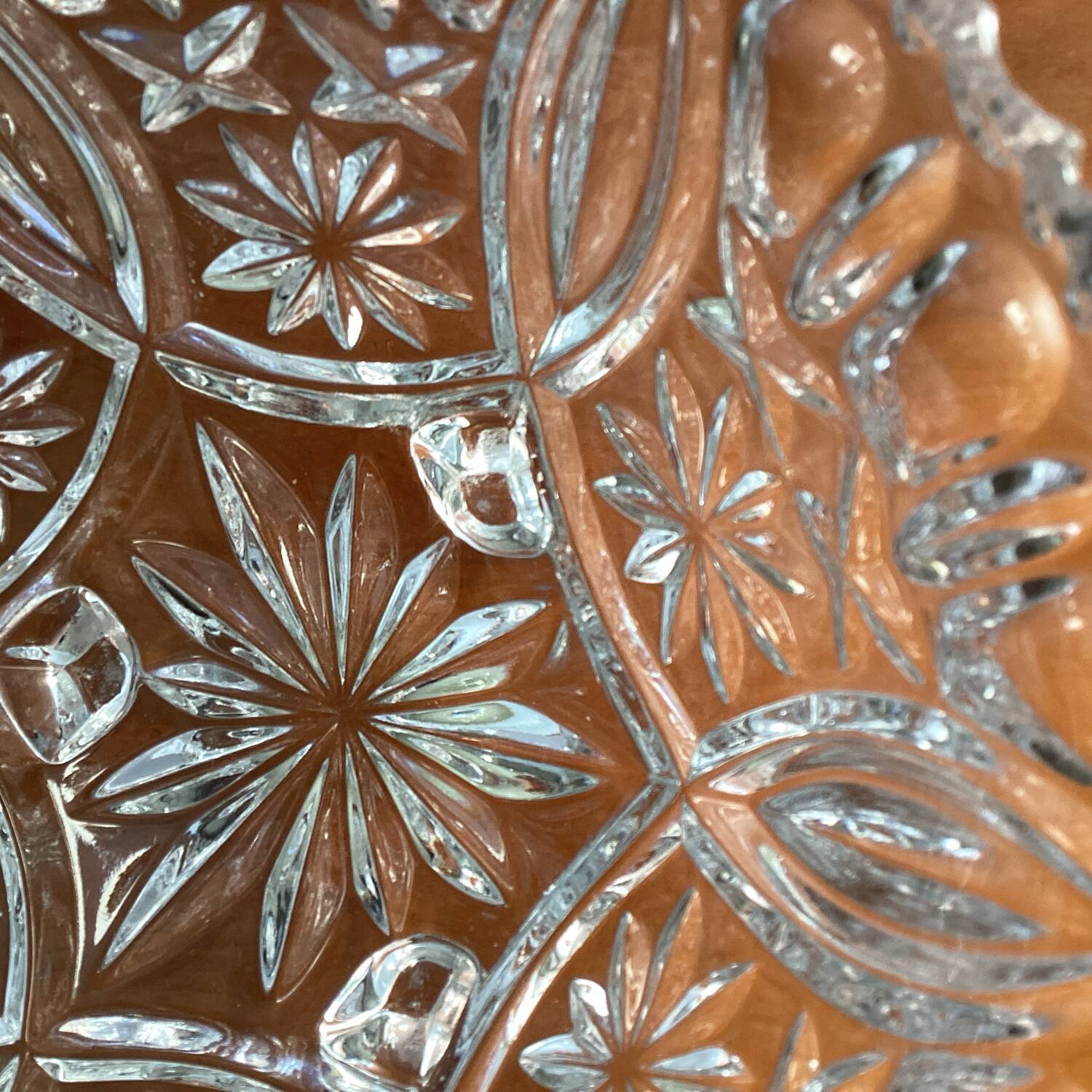 Thick glass tripod cup - vintage