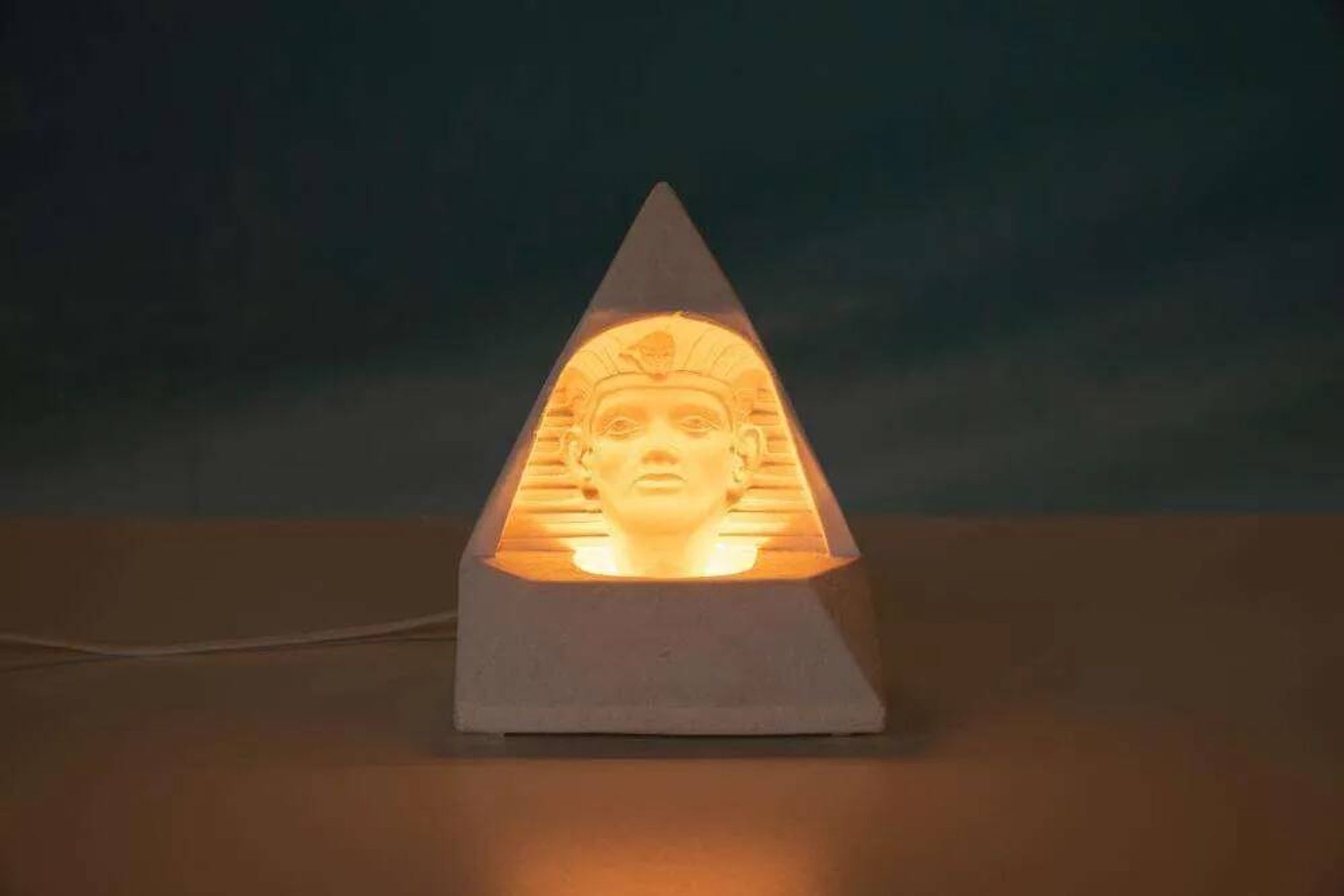 Egyptian stone table lamp, vintage 70s/80s mood lamp.