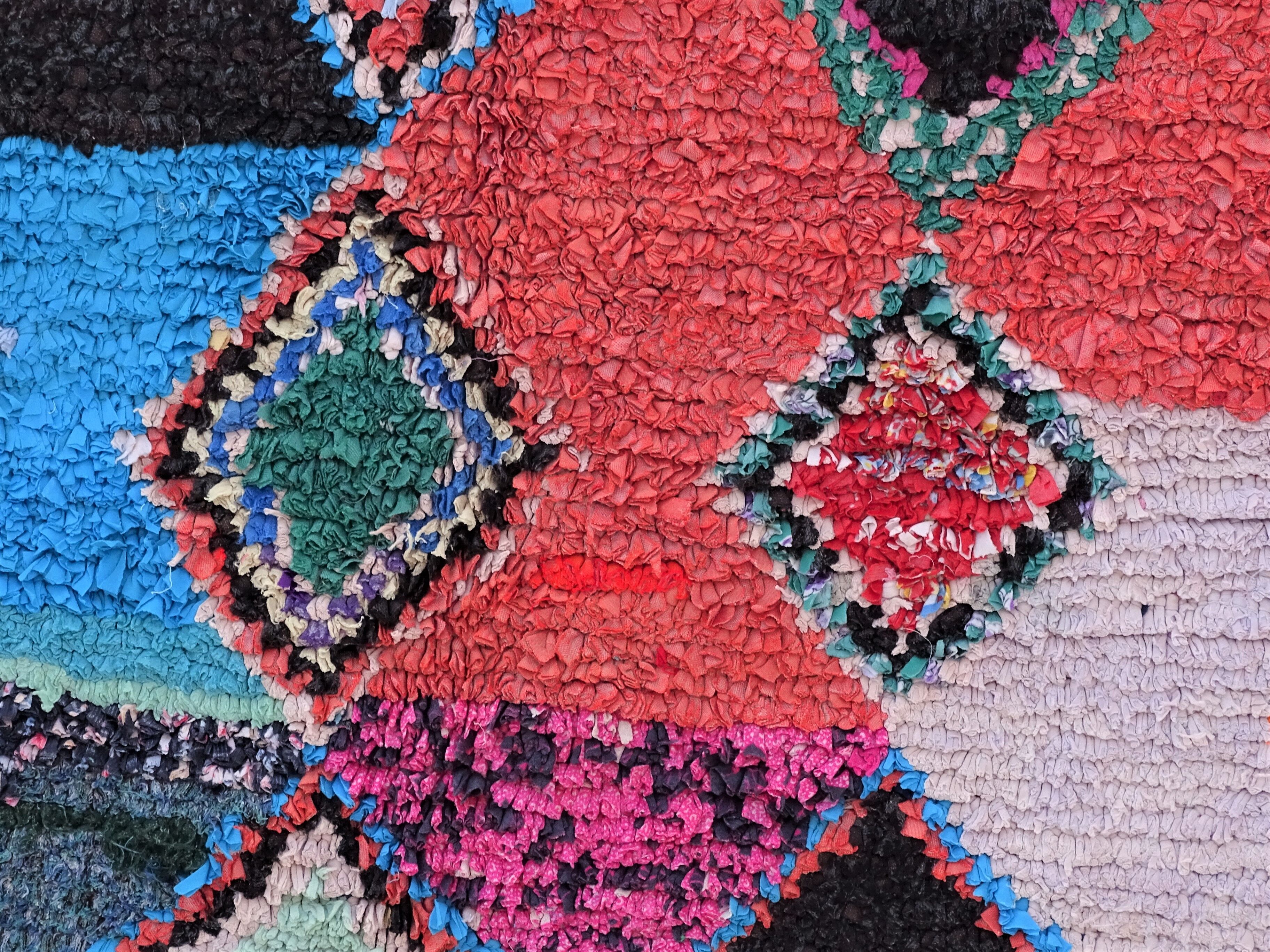 Authentic Moroccan Berber carpet kilim boucherouite 180X140 cm T53035