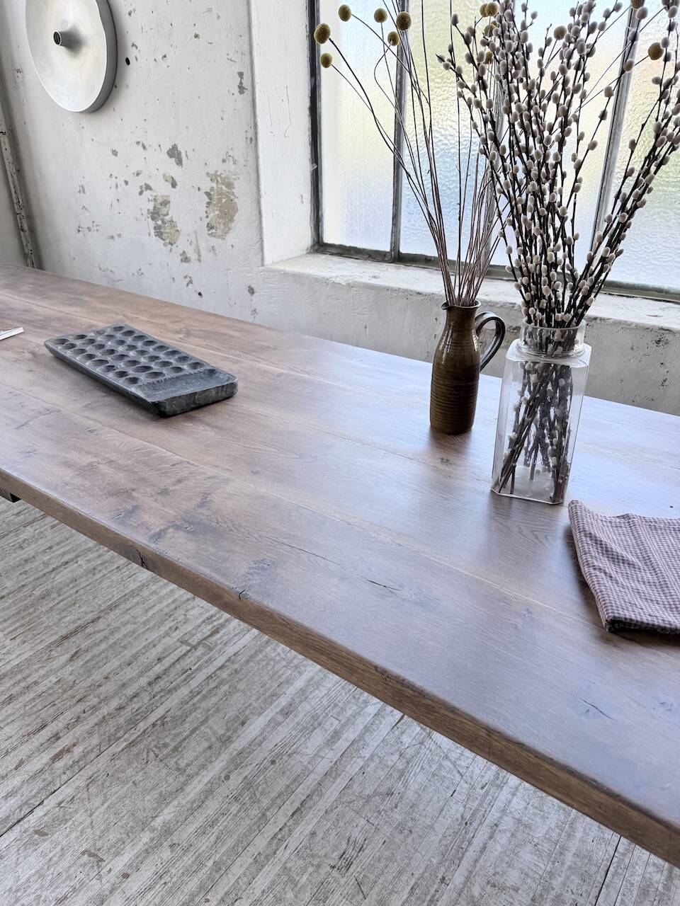 XL farmhouse table in solid oak, brutalist style, 20th century.