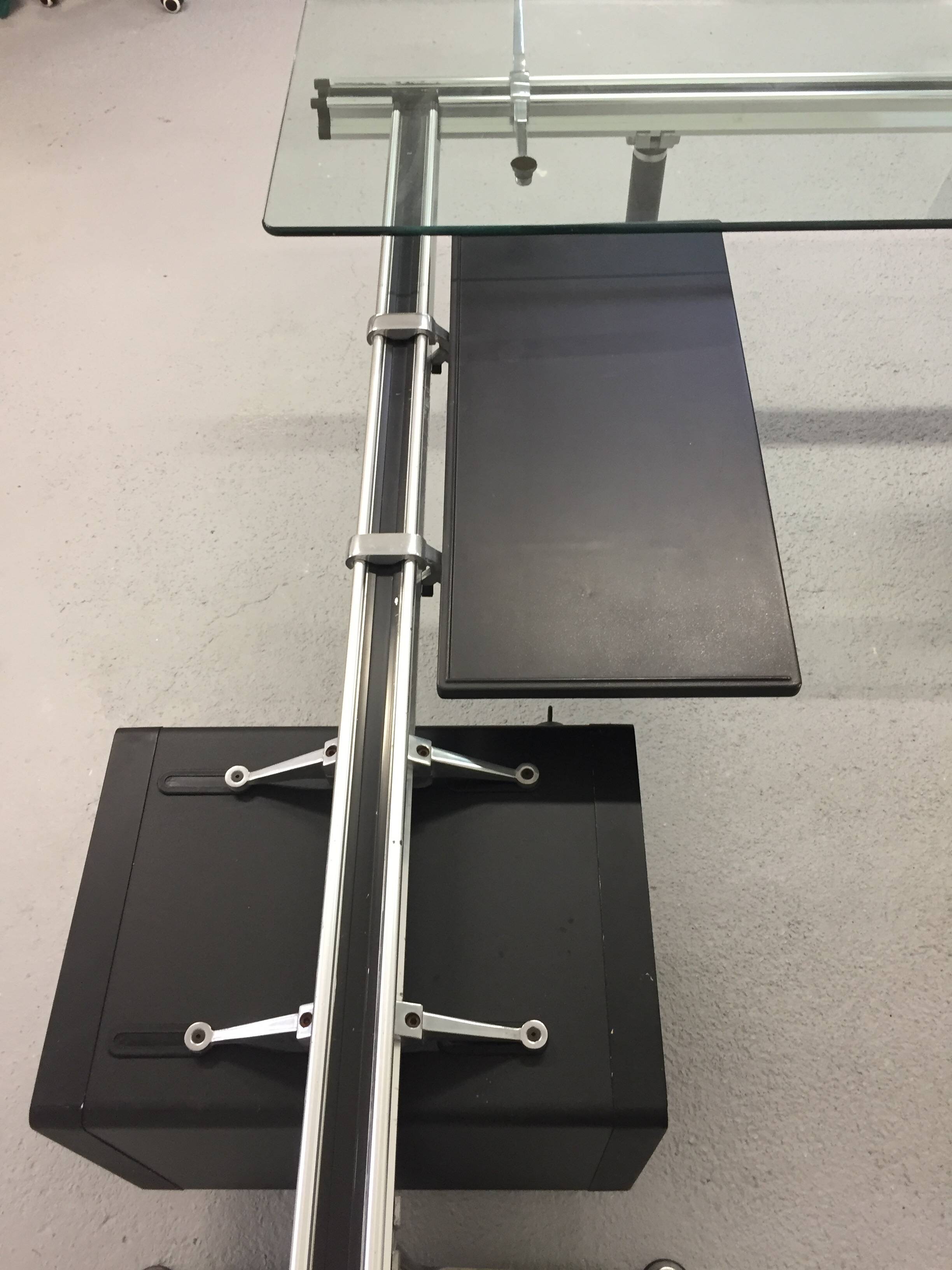 Office Bruce Burdick Hermann Miller