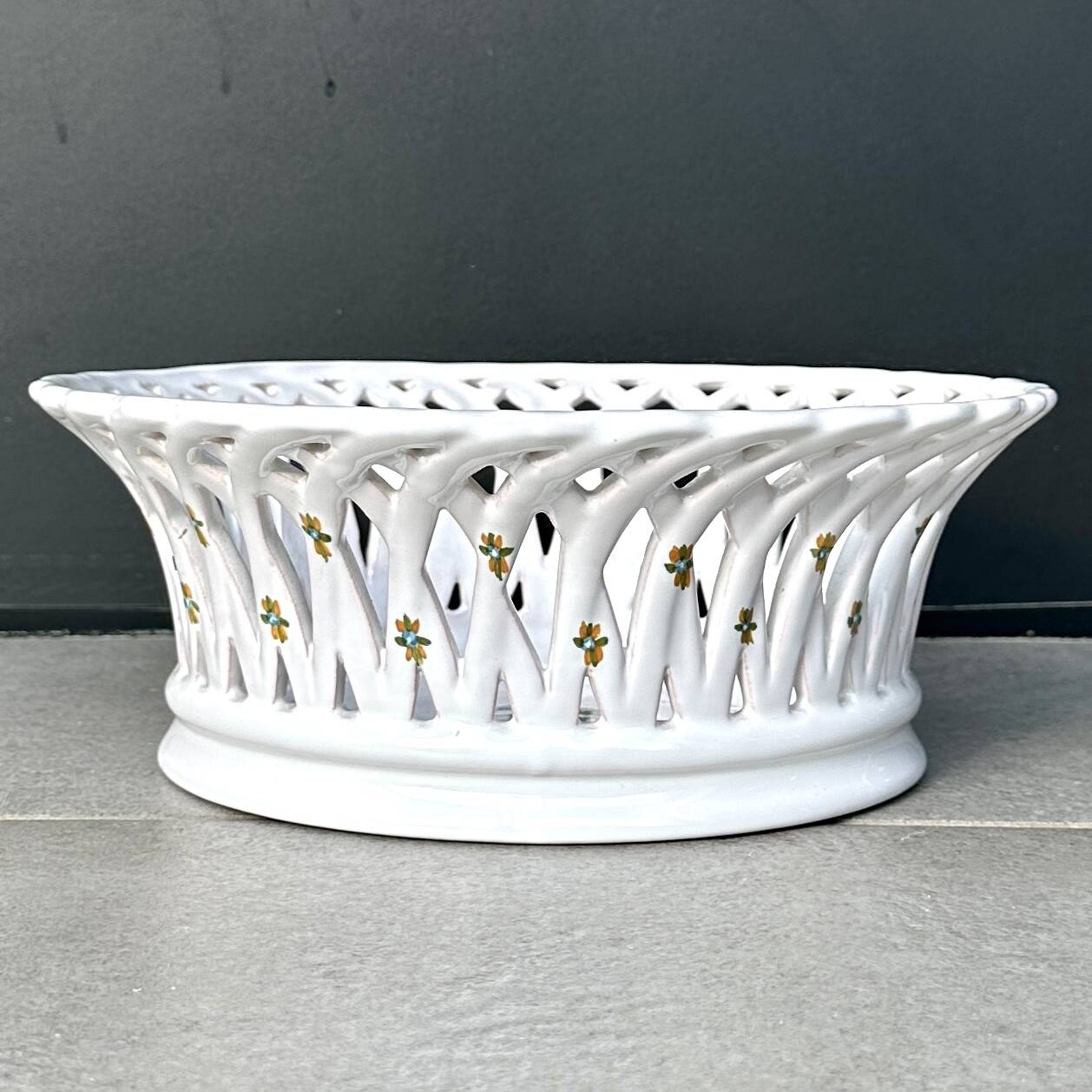 Lallier earthenware salad bowl in Moustiers