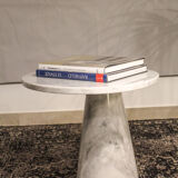 Coffee table in Italian whithe  Carrara marble