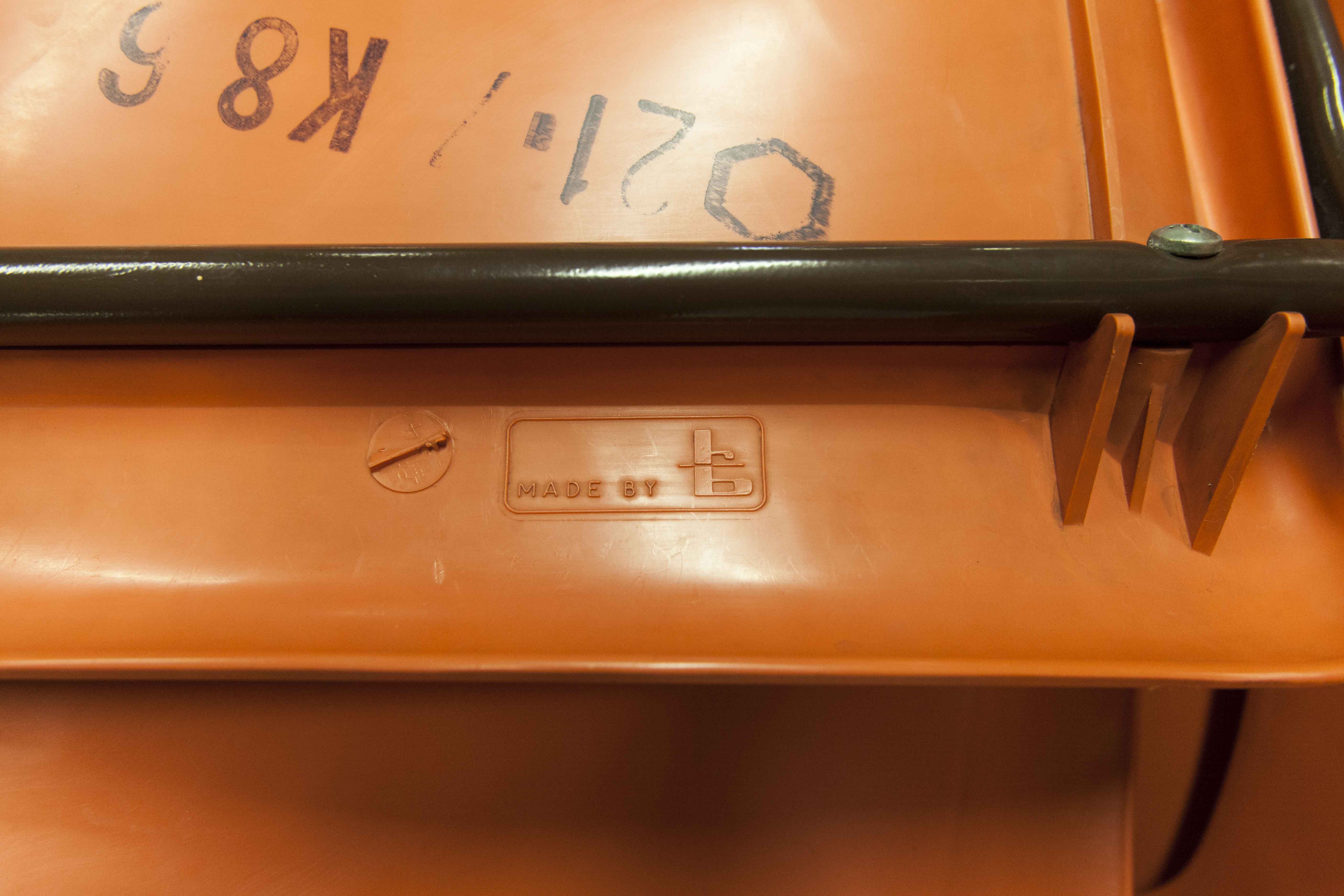 Set of 17 vintage orange chairs 1970